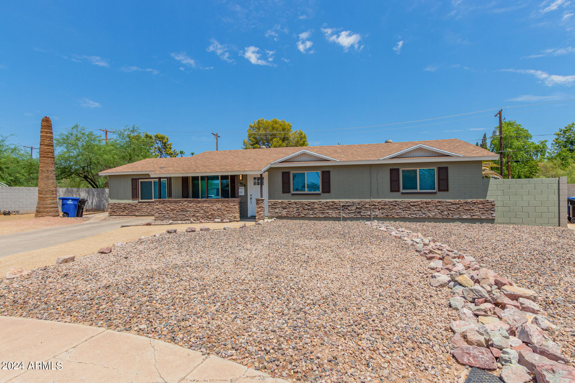 Photo 3 of 26 of 1416 E DON CARLOS Avenue house