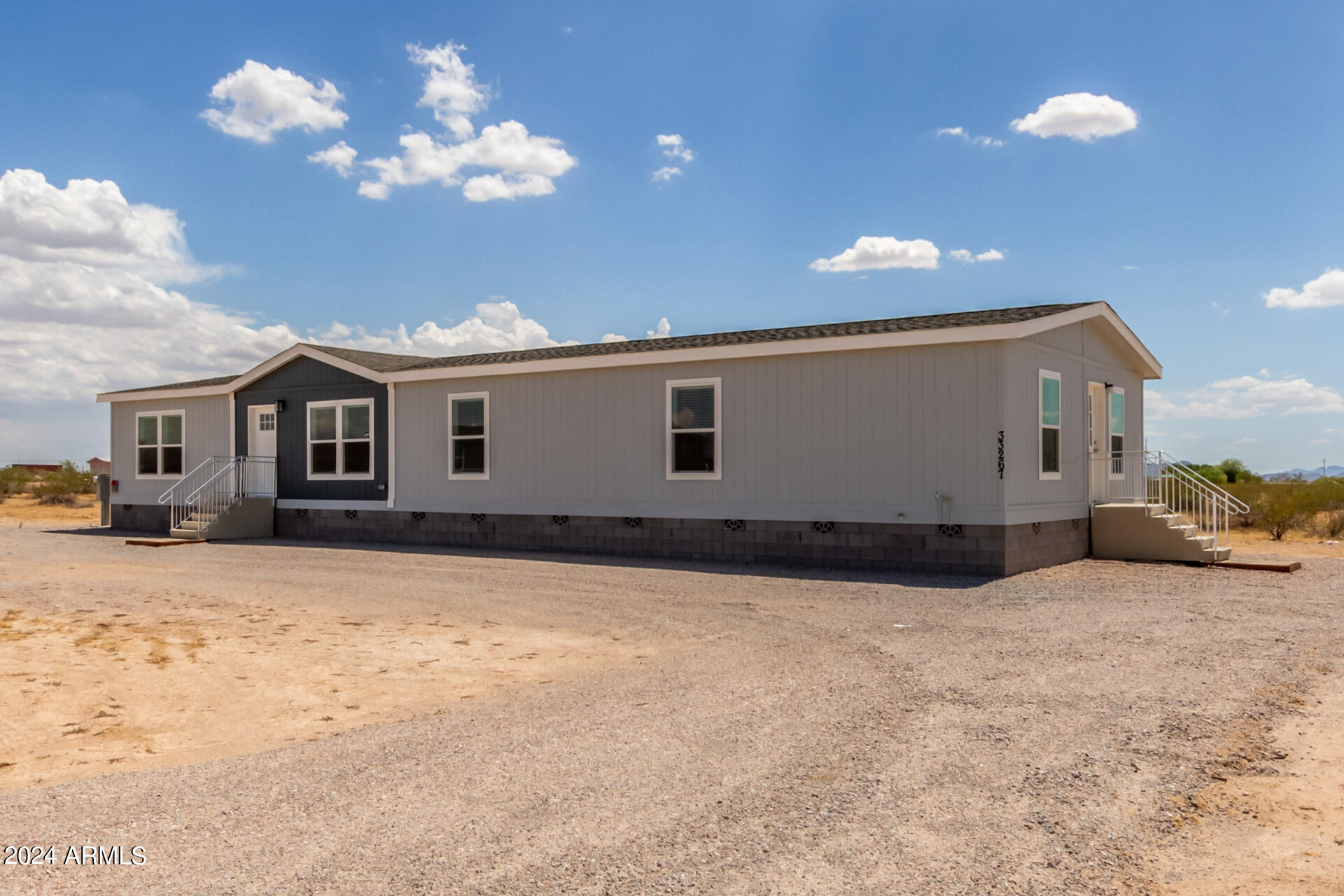 Photo 4 of 28 of 33267 W NANCY Lane mobile home