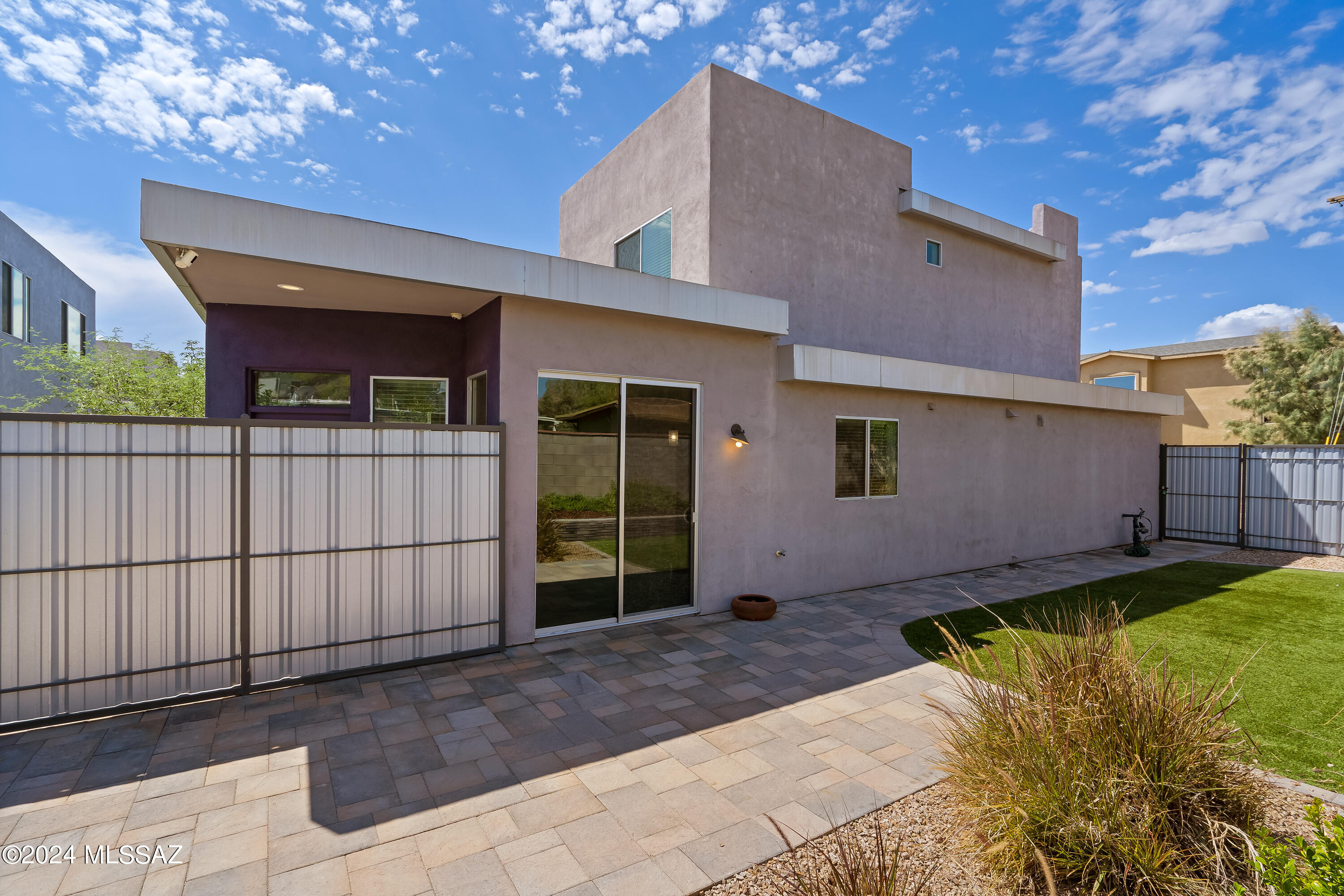 Photo 9 of 29 of 948 E Lustrum Lane house