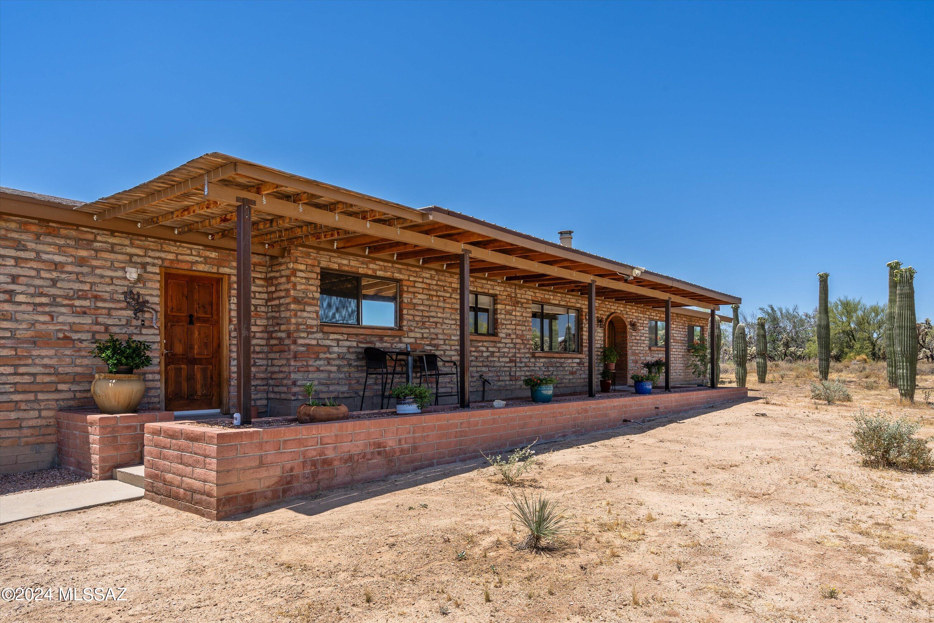 Photo 5 of 49 of 10455 N Gila Road house