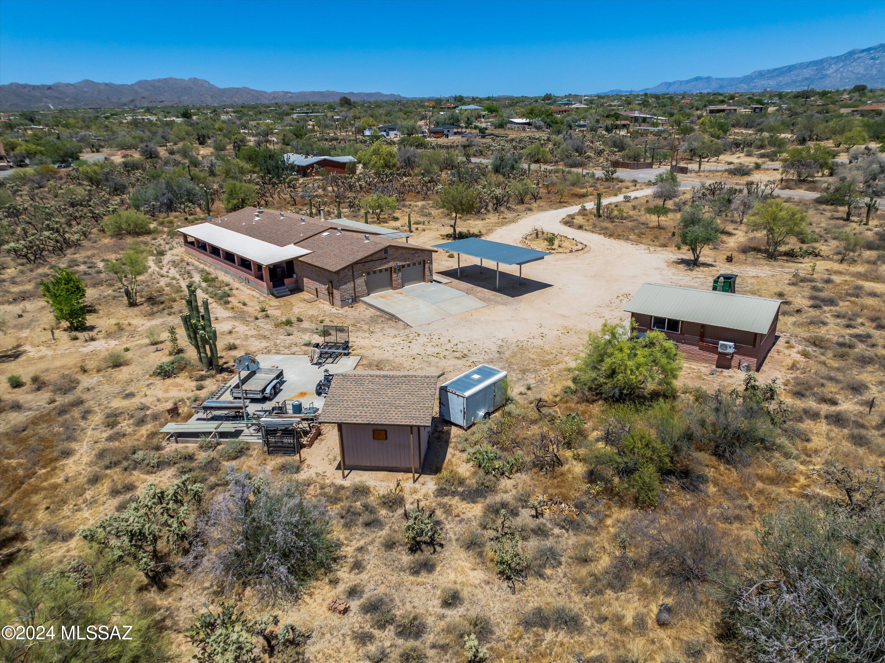 Photo 9 of 49 of 10455 N Gila Road house