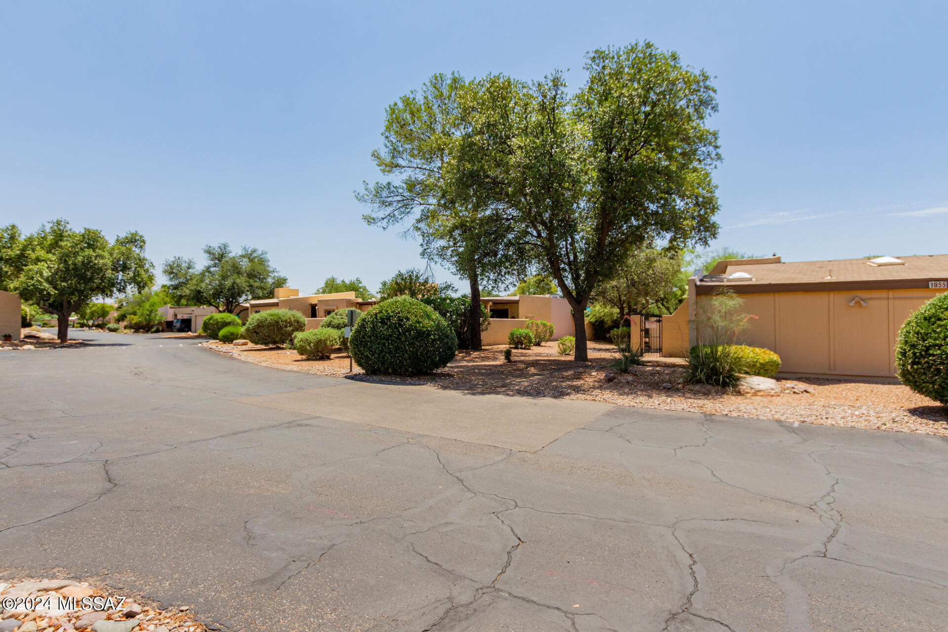 Photo 35 of 38 of 7071 E Corto Caravaca townhome