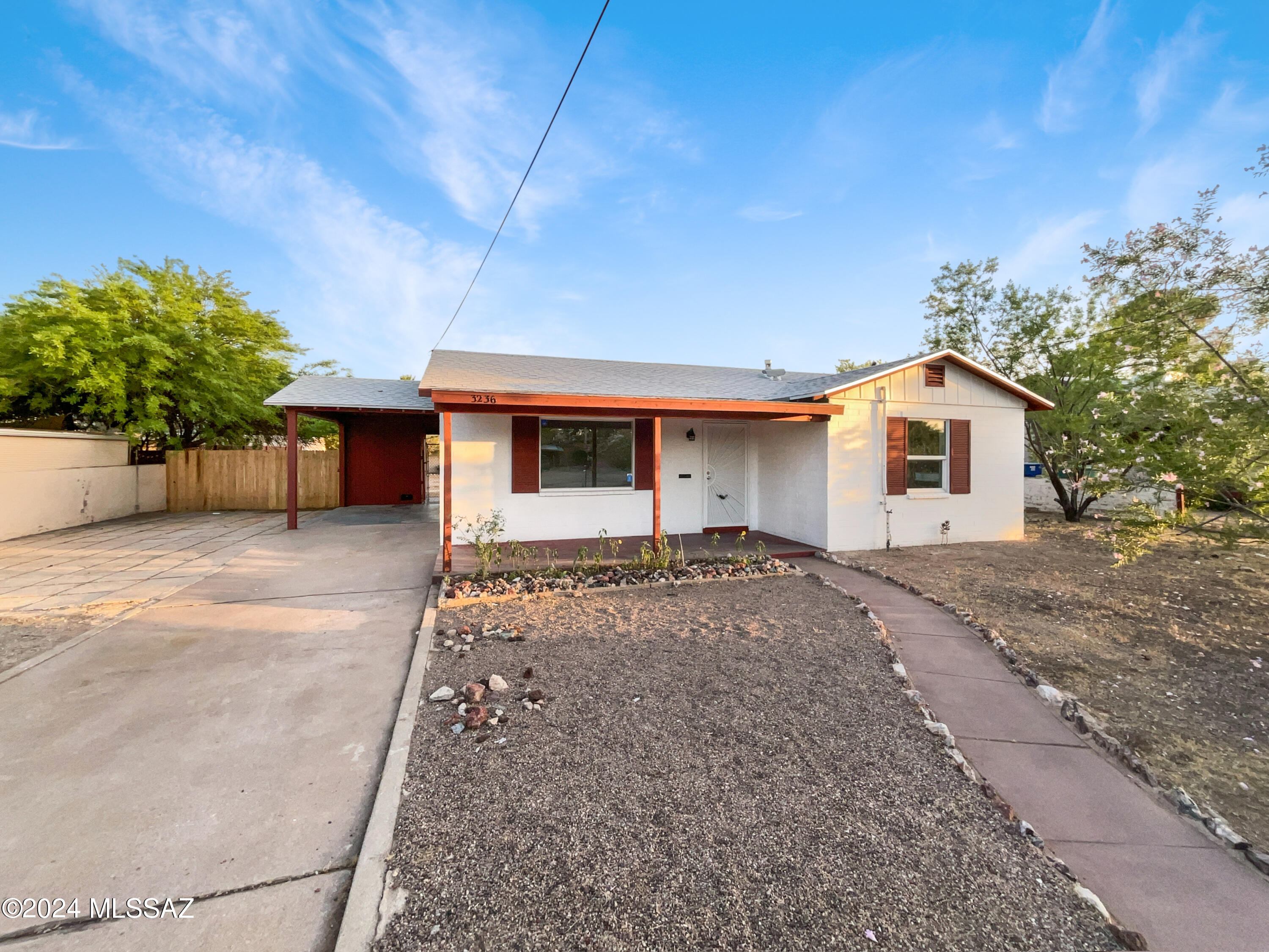 Photo 1 of 18 of 3236 E Willard Street house