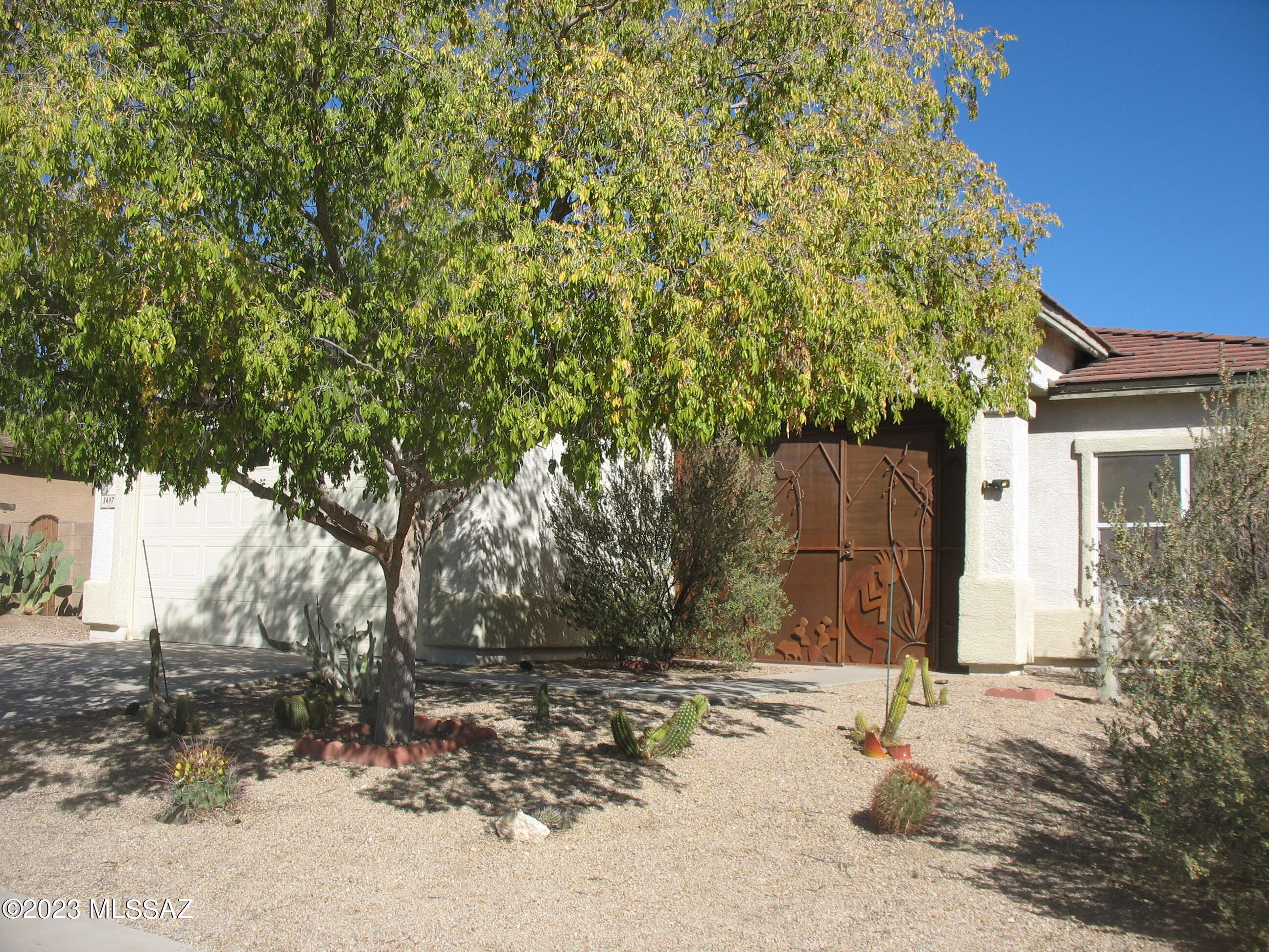 Photo 2 of 24 of 3497 S Desert Echo Road house