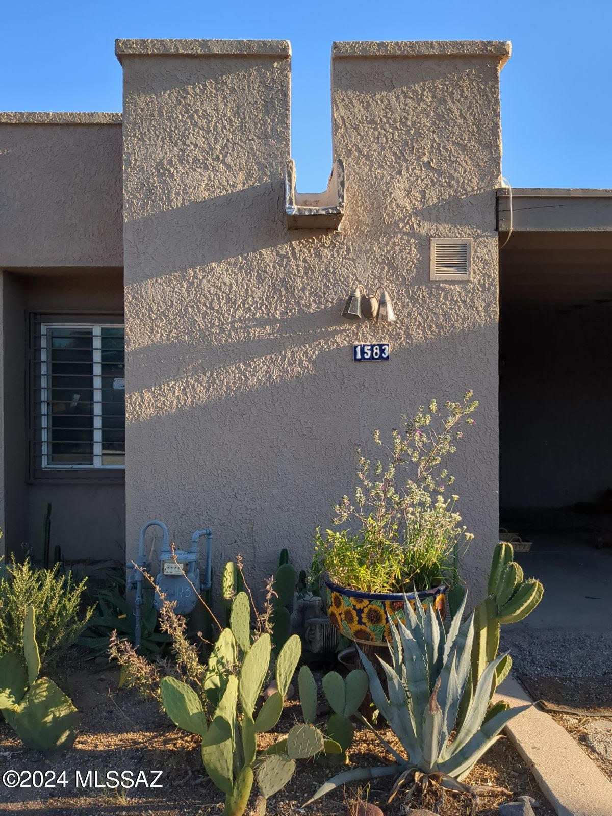 Photo 1 of 1 of 1583 W Aztec Court townhome