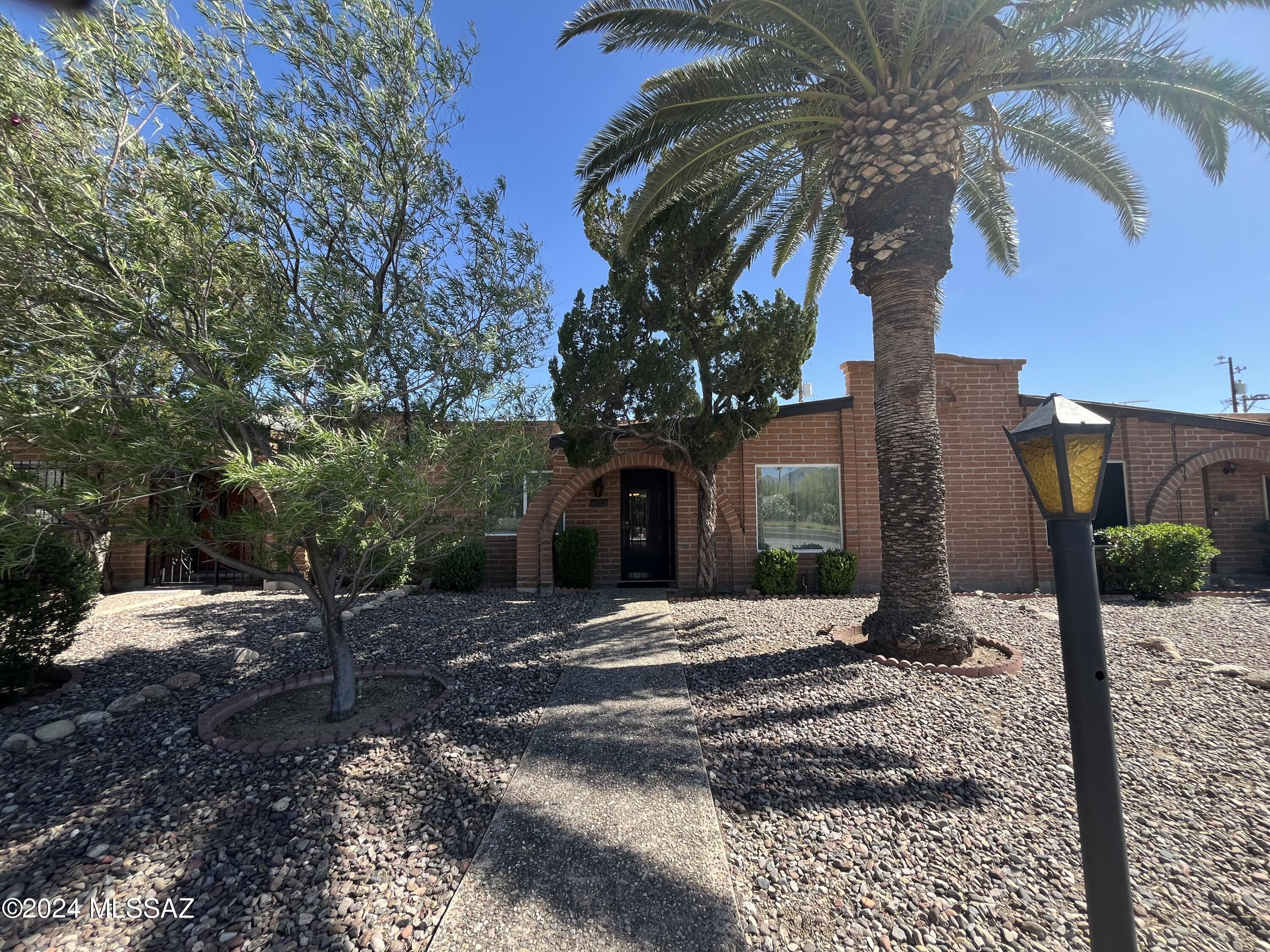 Photo 1 of 19 of 4382 E Fort Lowell Road townhome