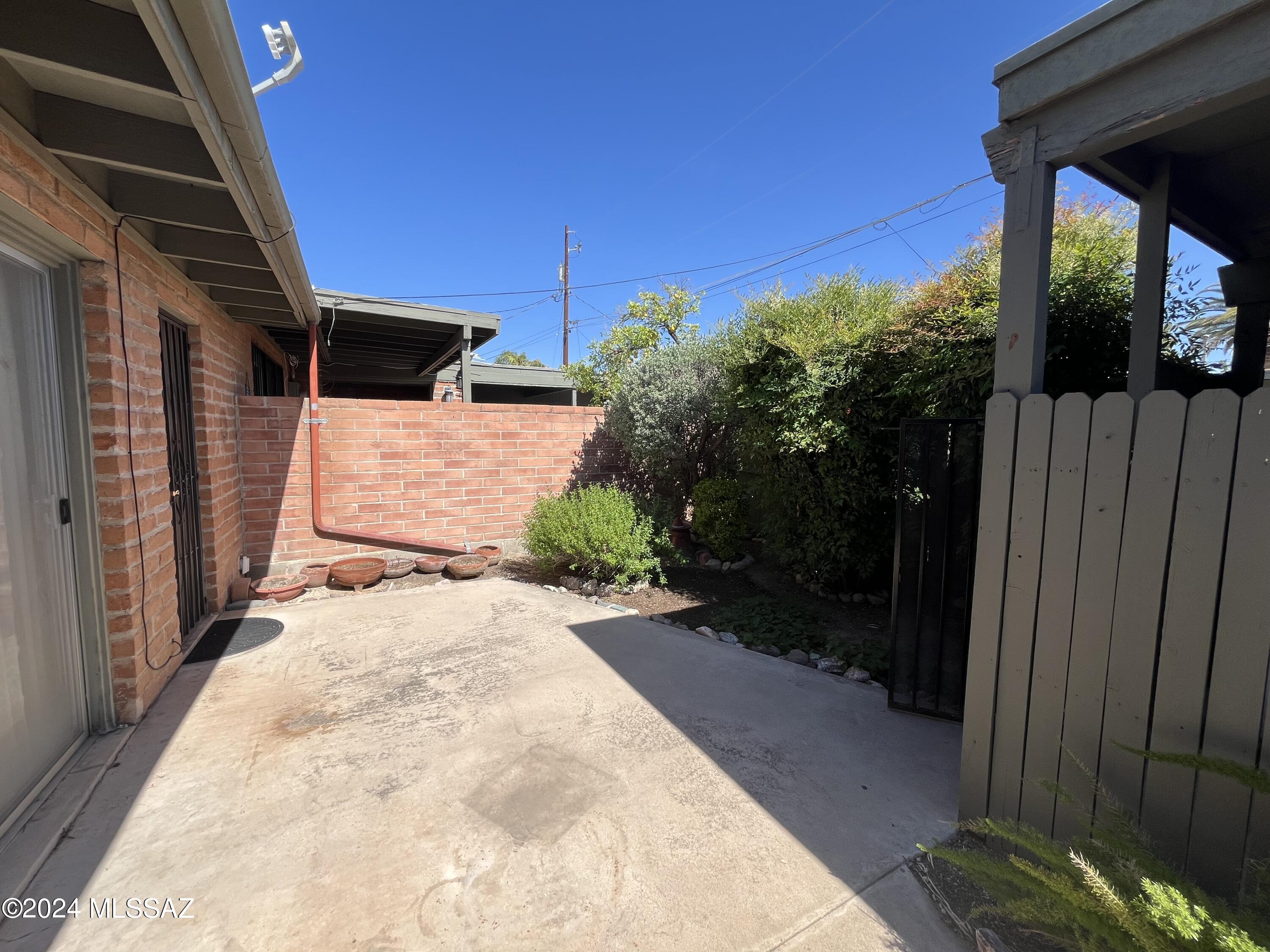 Photo 19 of 19 of 4382 E Fort Lowell Road townhome