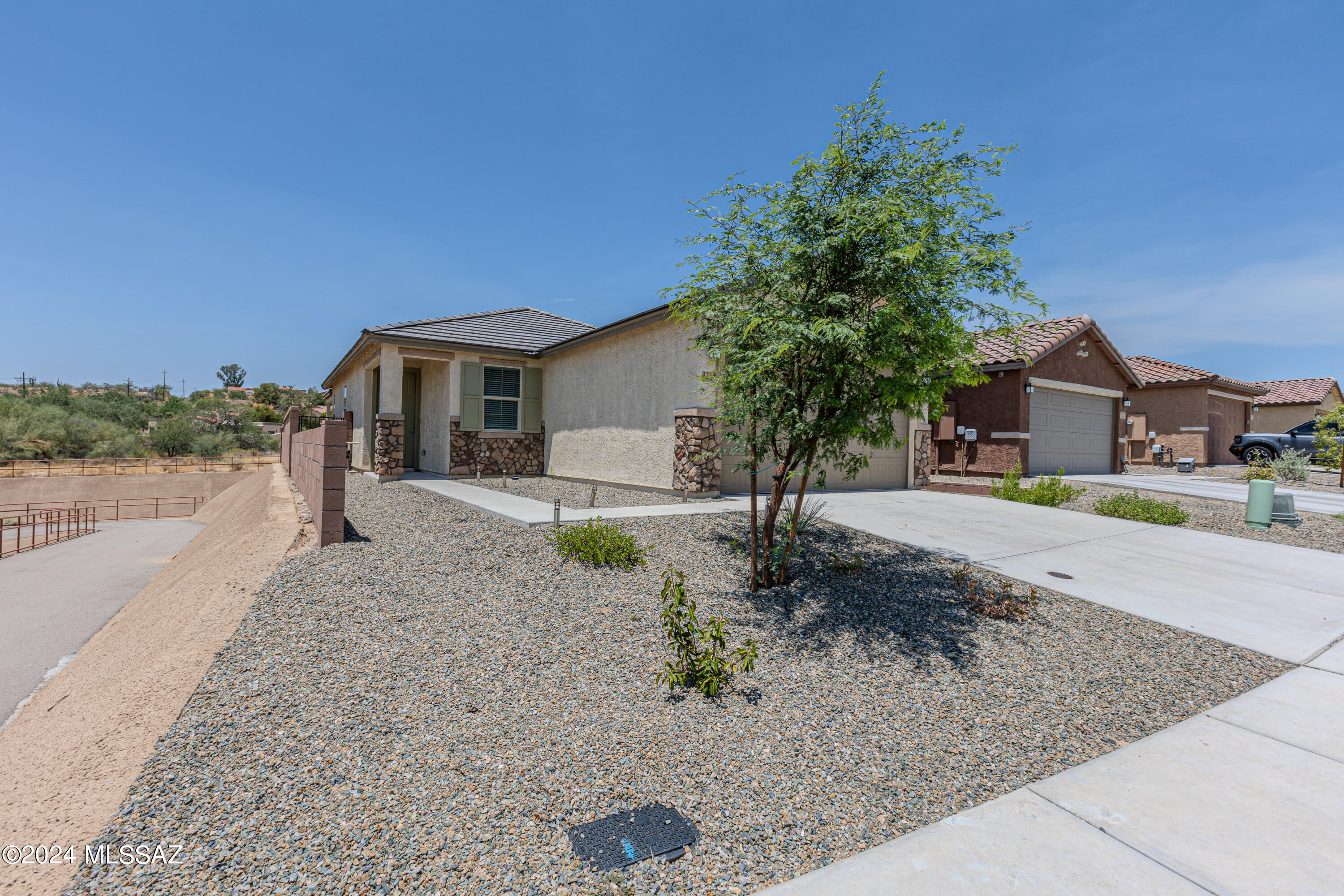 Photo 43 of 48 of 9215 N Peridot Vista Avenue house