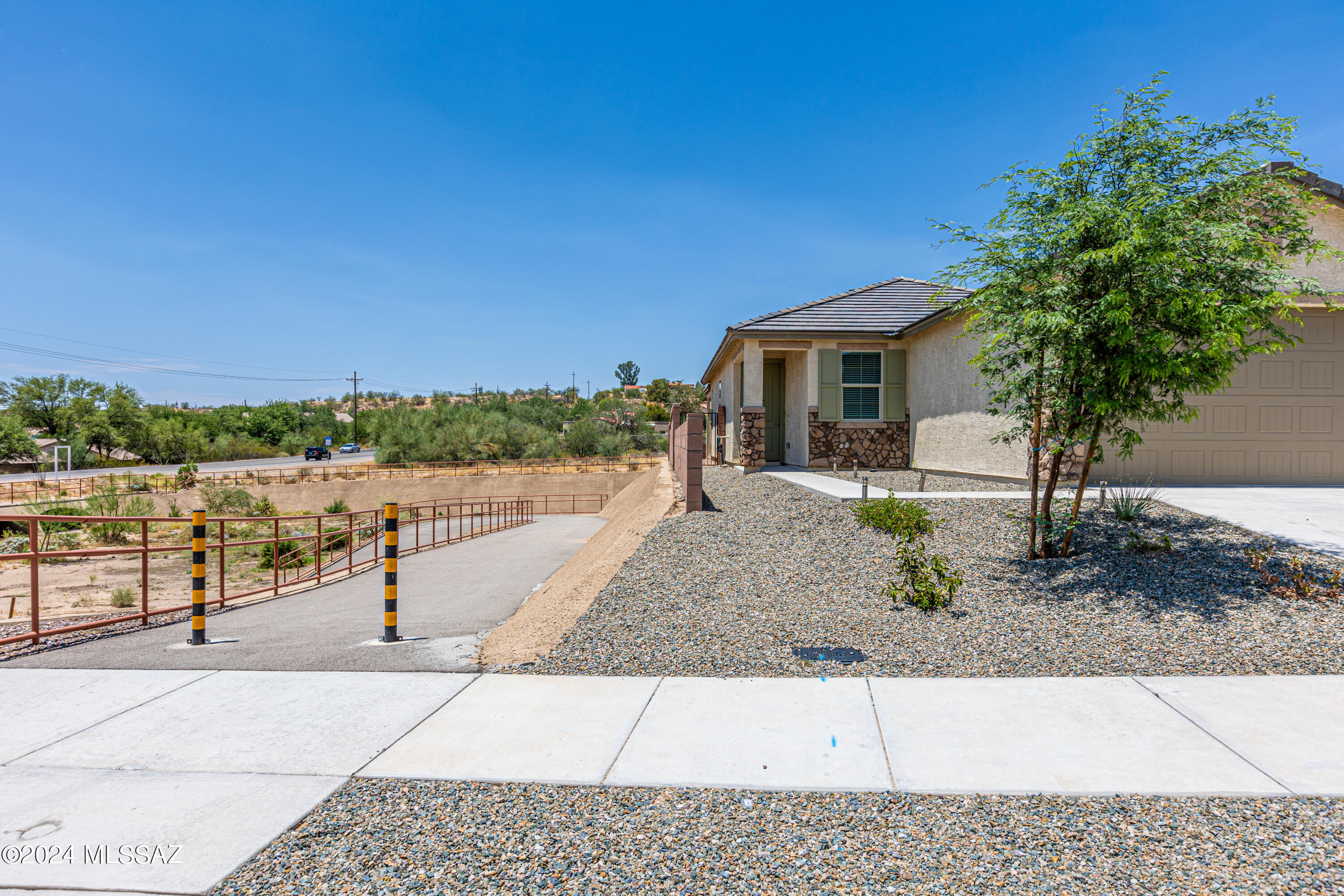 Photo 44 of 48 of 9215 N Peridot Vista Avenue house