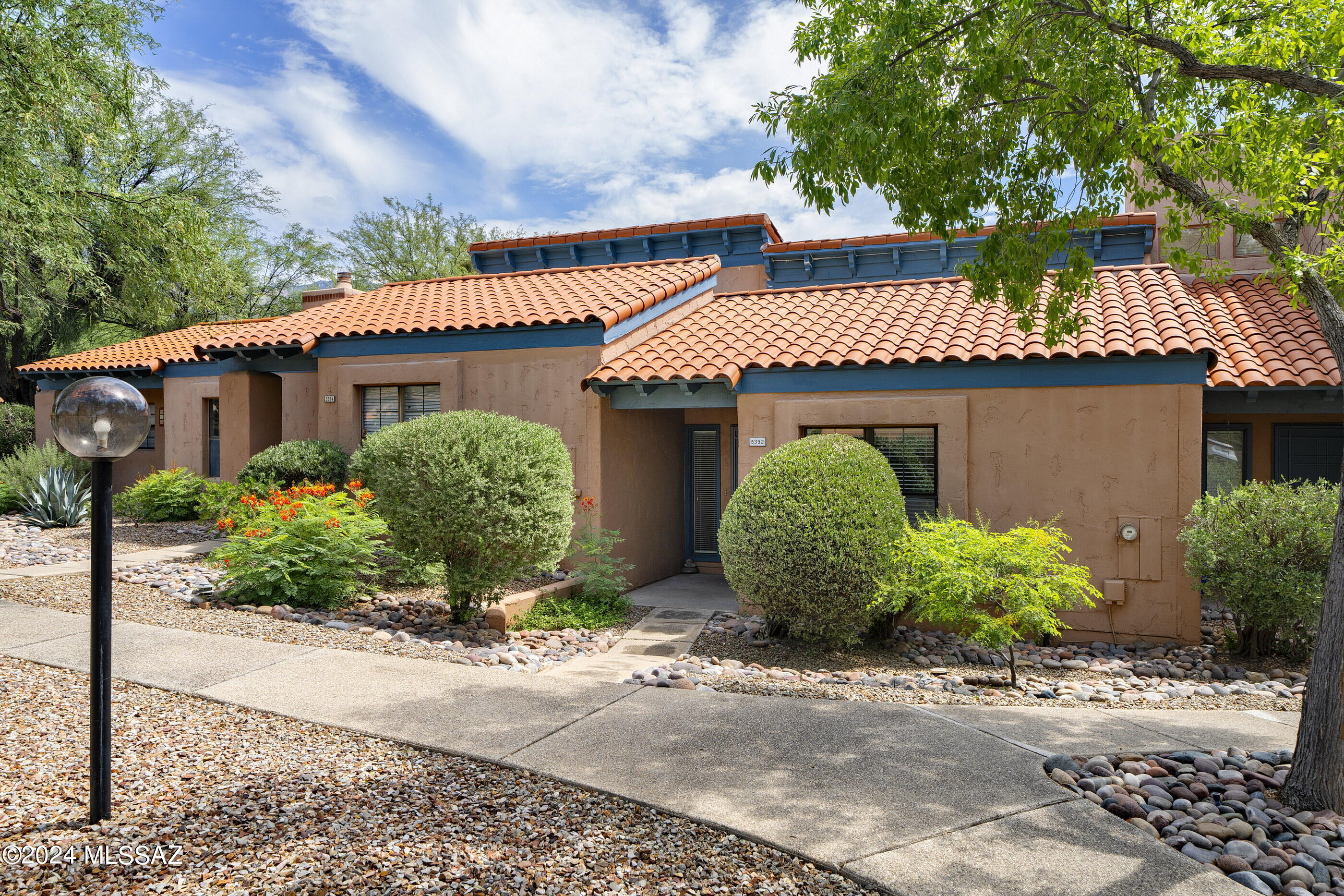 Photo 1 of 16 of 5392 N Calle Del Rocio townhome