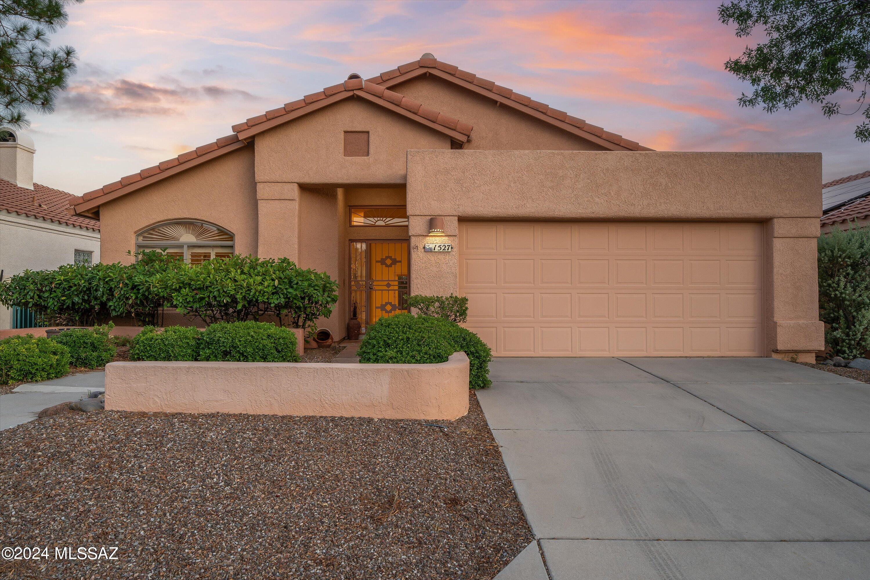 Photo 1 of 37 of 1527 W Sand Pebble Drive house