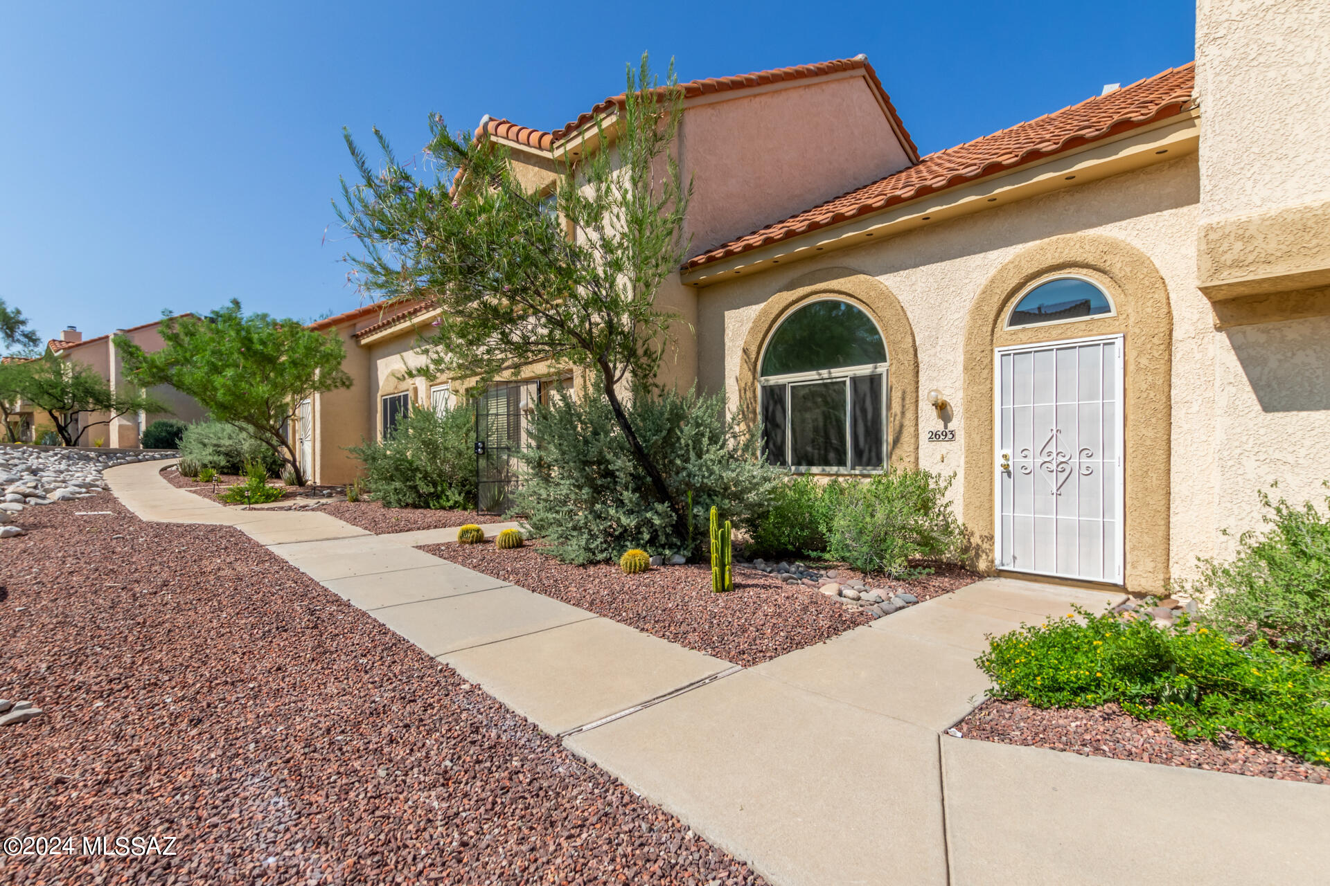 Photo 15 of 35 of 2693 W Avenida Azahar townhome