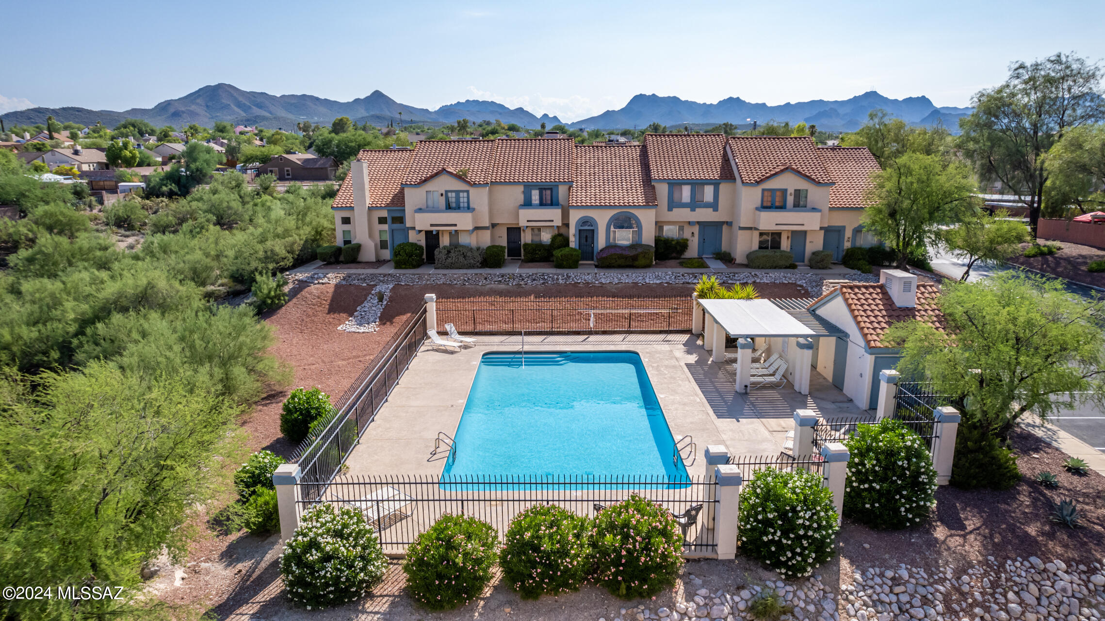 Photo 6 of 35 of 2693 W Avenida Azahar townhome