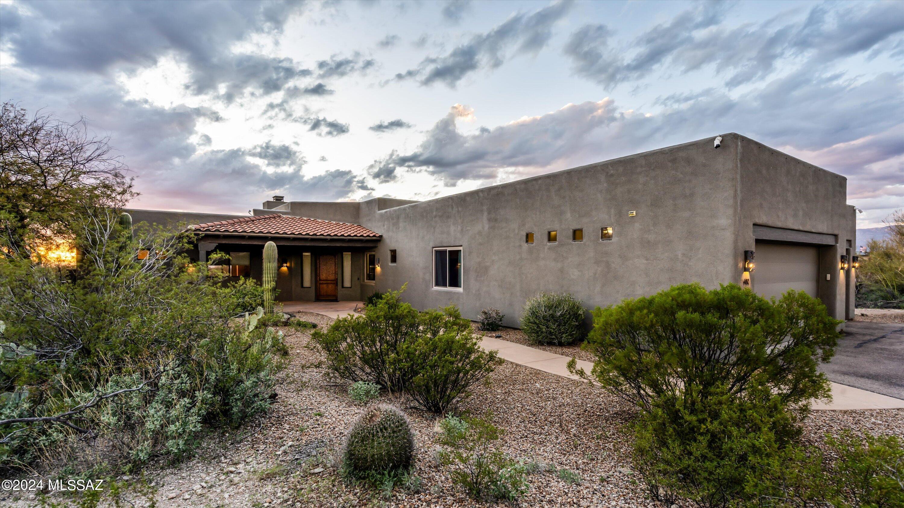 Photo 7 of 50 of 4180 S Escalante Ridge Place house