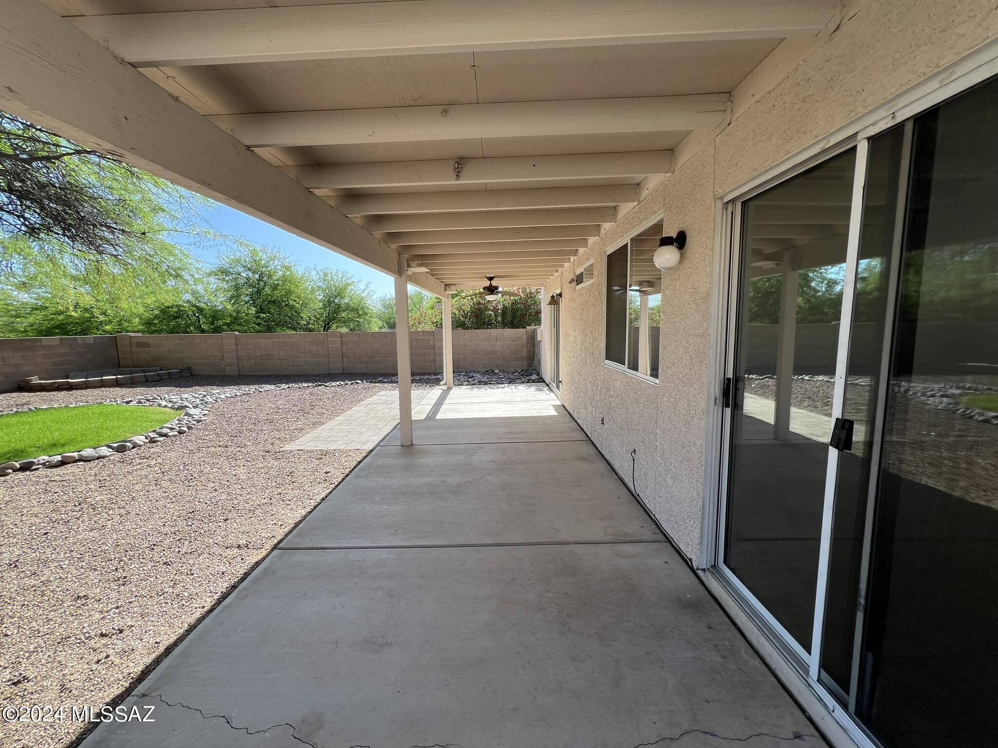 Photo 40 of 44 of 1989 W Cholla Vista Drive house