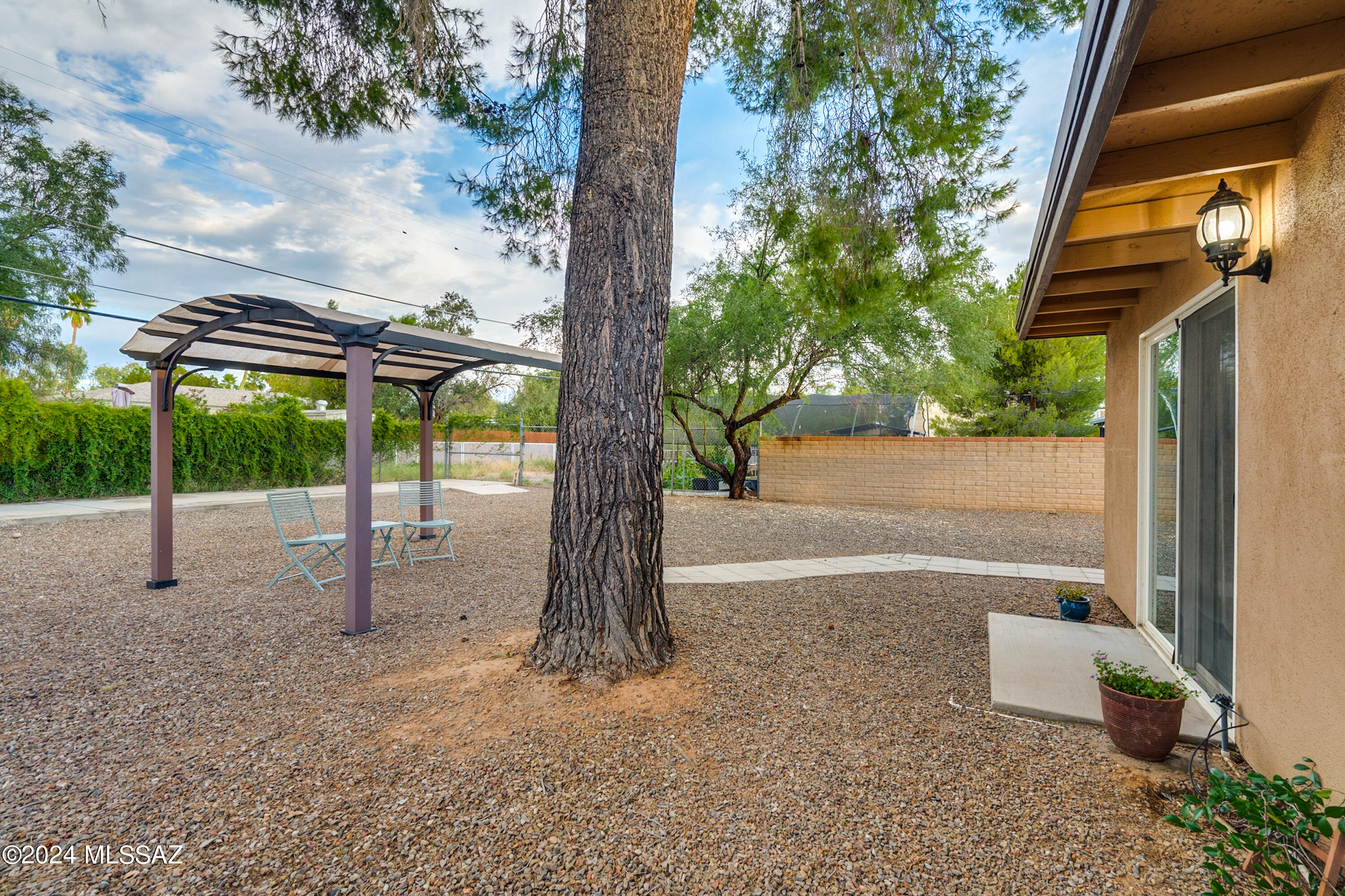 Photo 33 of 46 of 2842 N Tucson Boulevard house