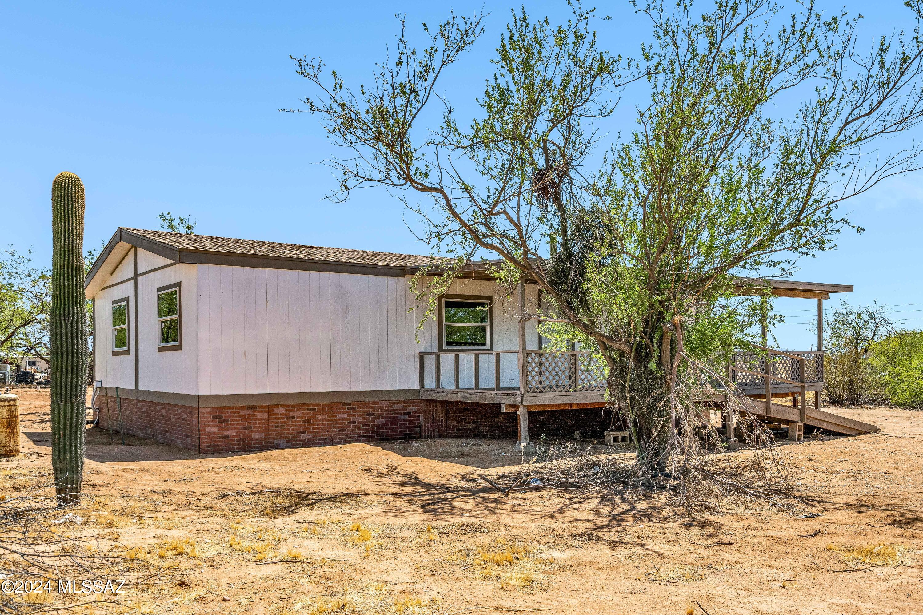 Photo 2 of 23 of 13475 W Mustang Road mobile home