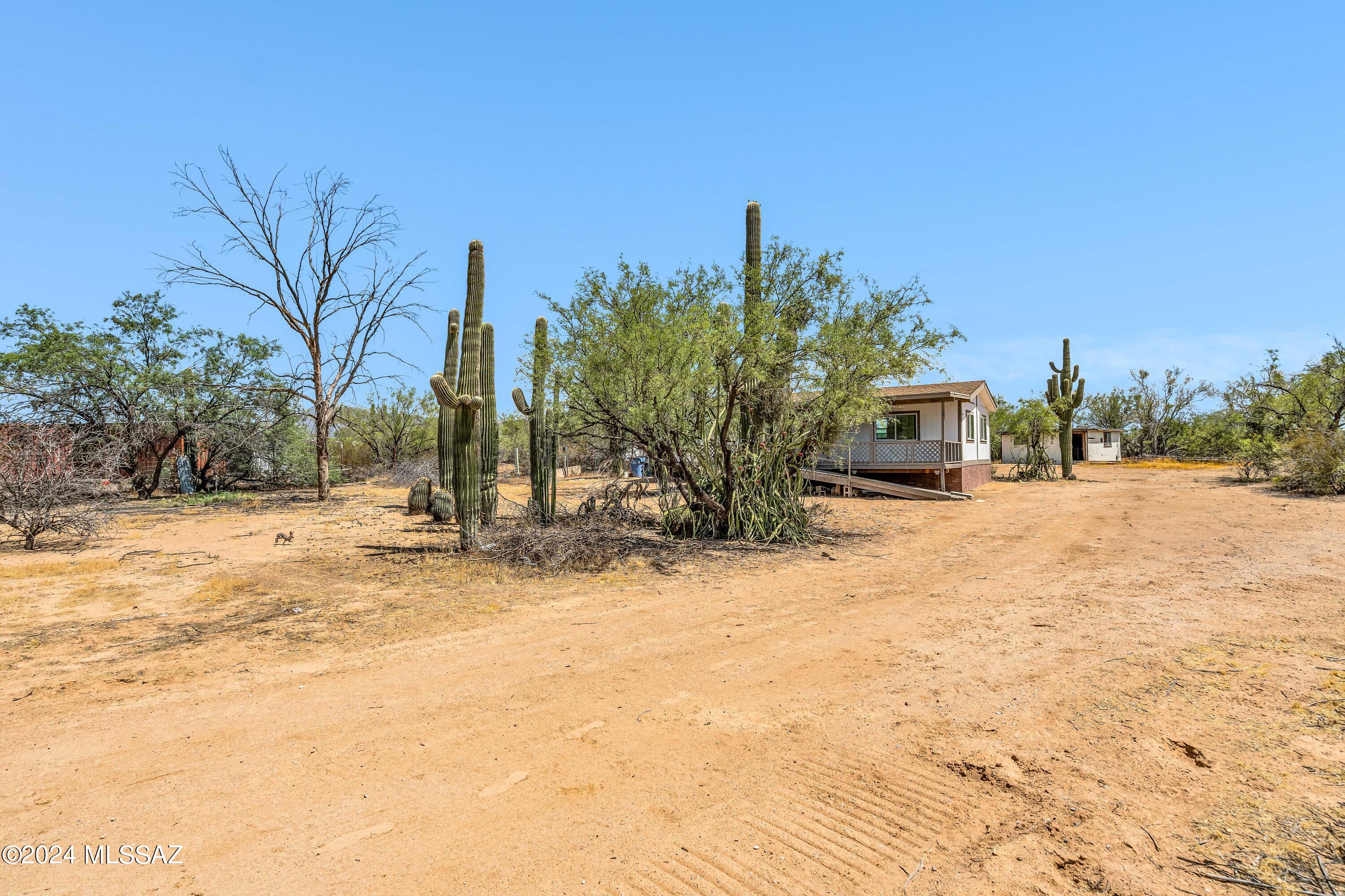 Photo 3 of 23 of 13475 W Mustang Road mobile home