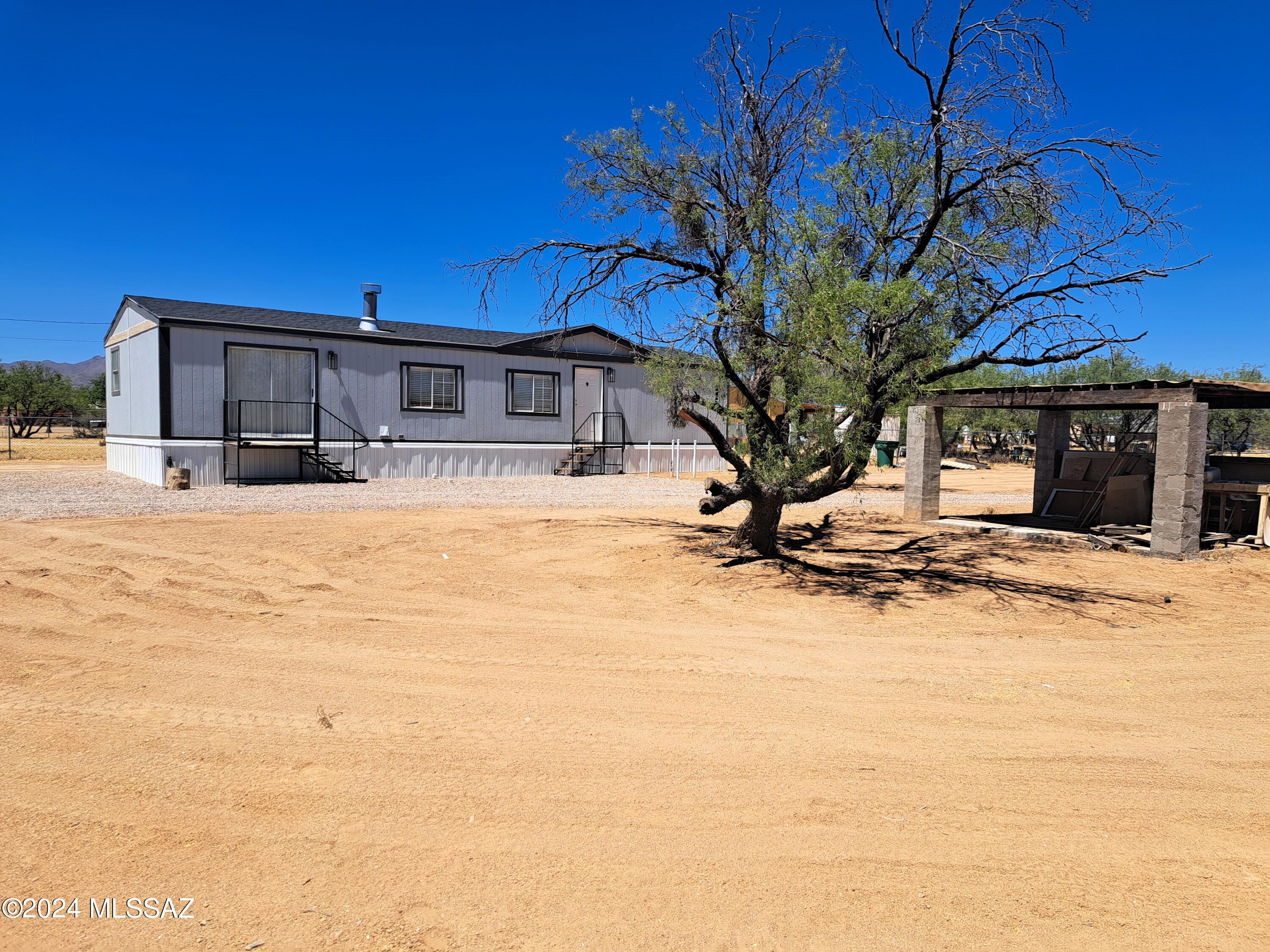 Photo 1 of 14 of 4329 S Calico Lane mobile home