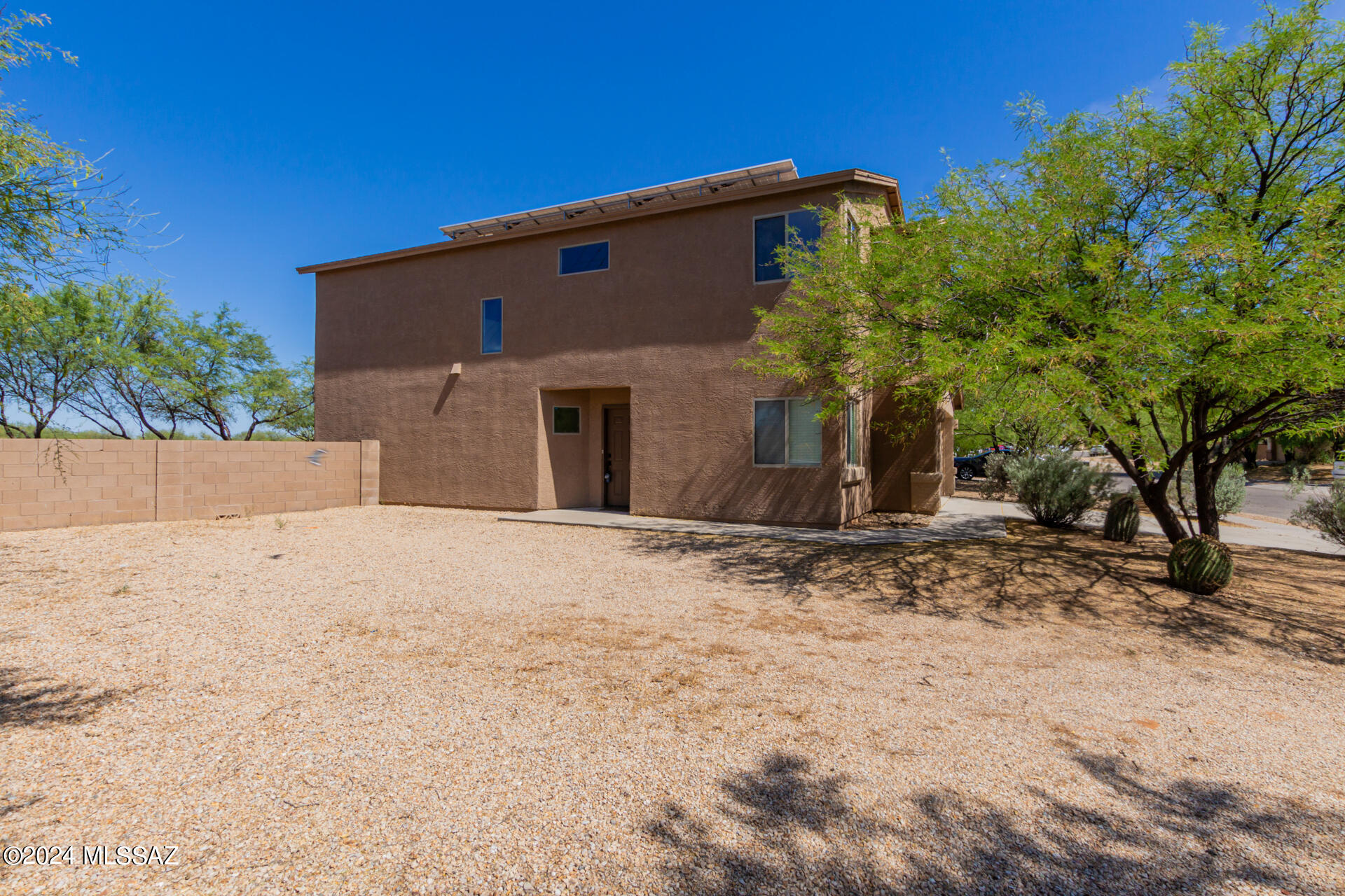 Photo 5 of 34 of 6509 S De Concini Drive house