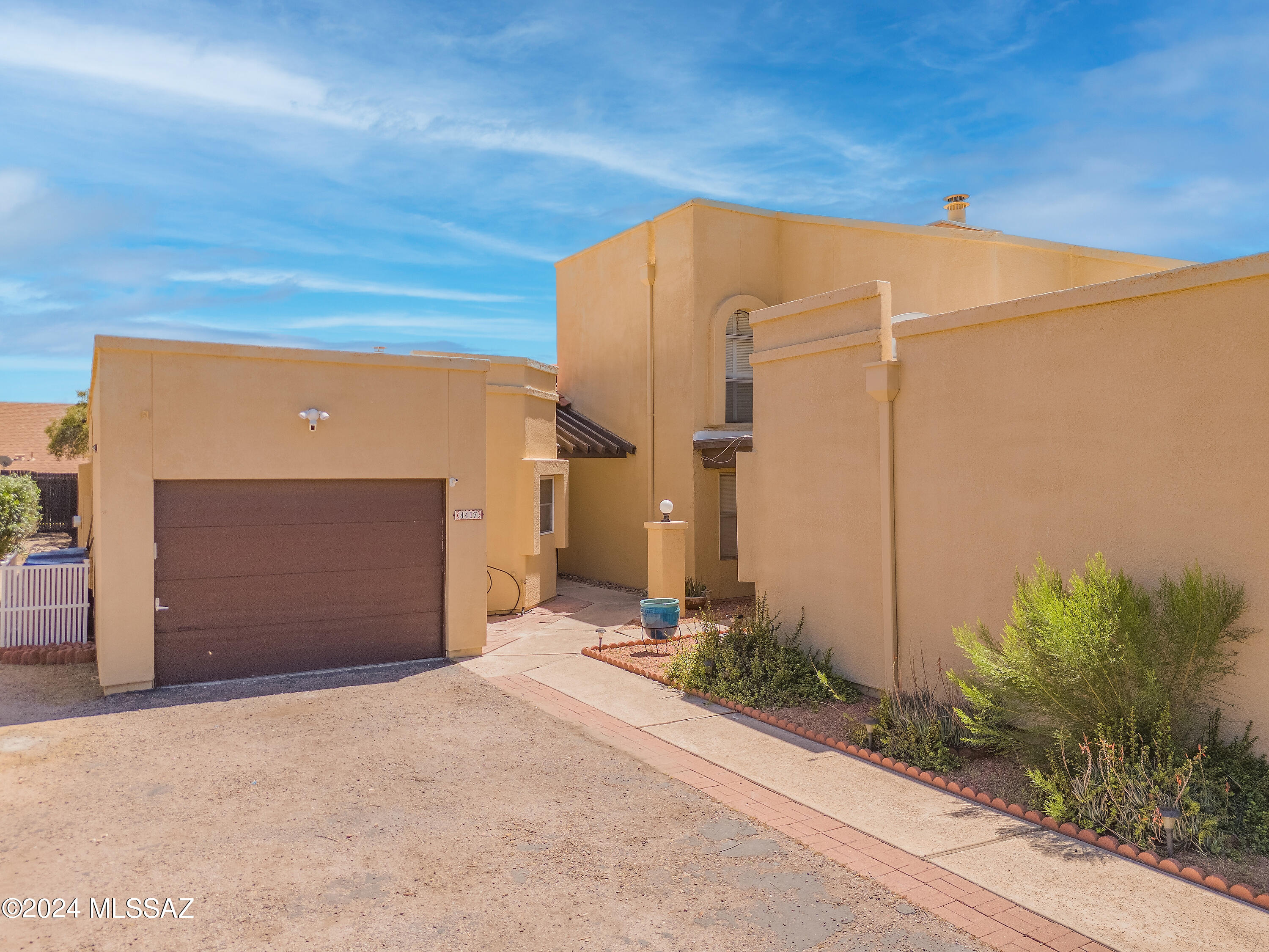 Photo 1 of 38 of 4417 W Pyracantha Drive townhome