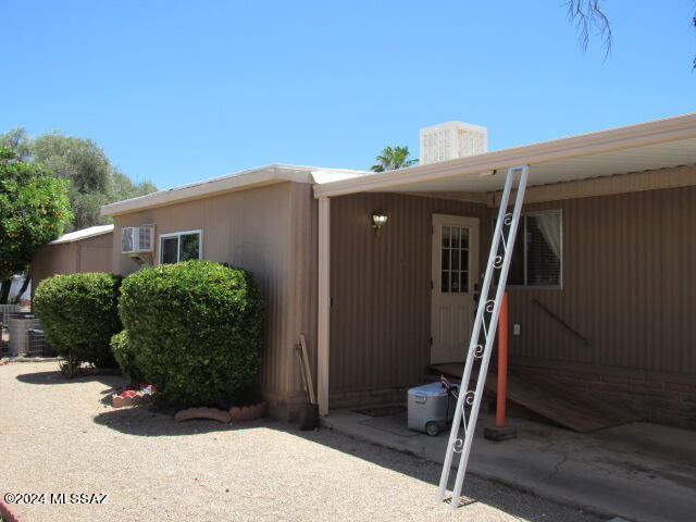 Photo 2 of 25 of 3411 S Camino Seco 430 mobile home