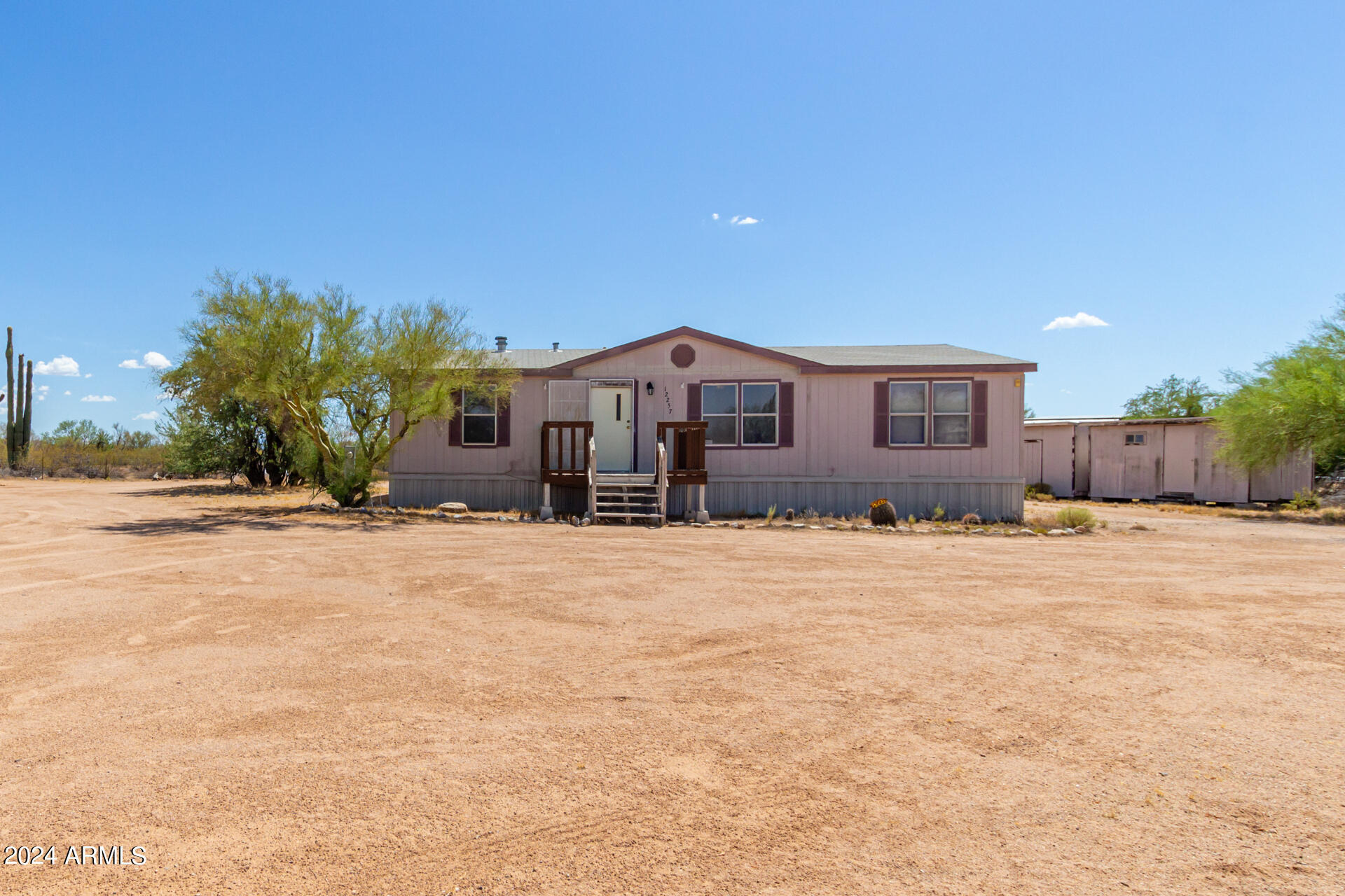 Photo 4 of 30 of 12257 W CAMEO MARY Lane mobile home