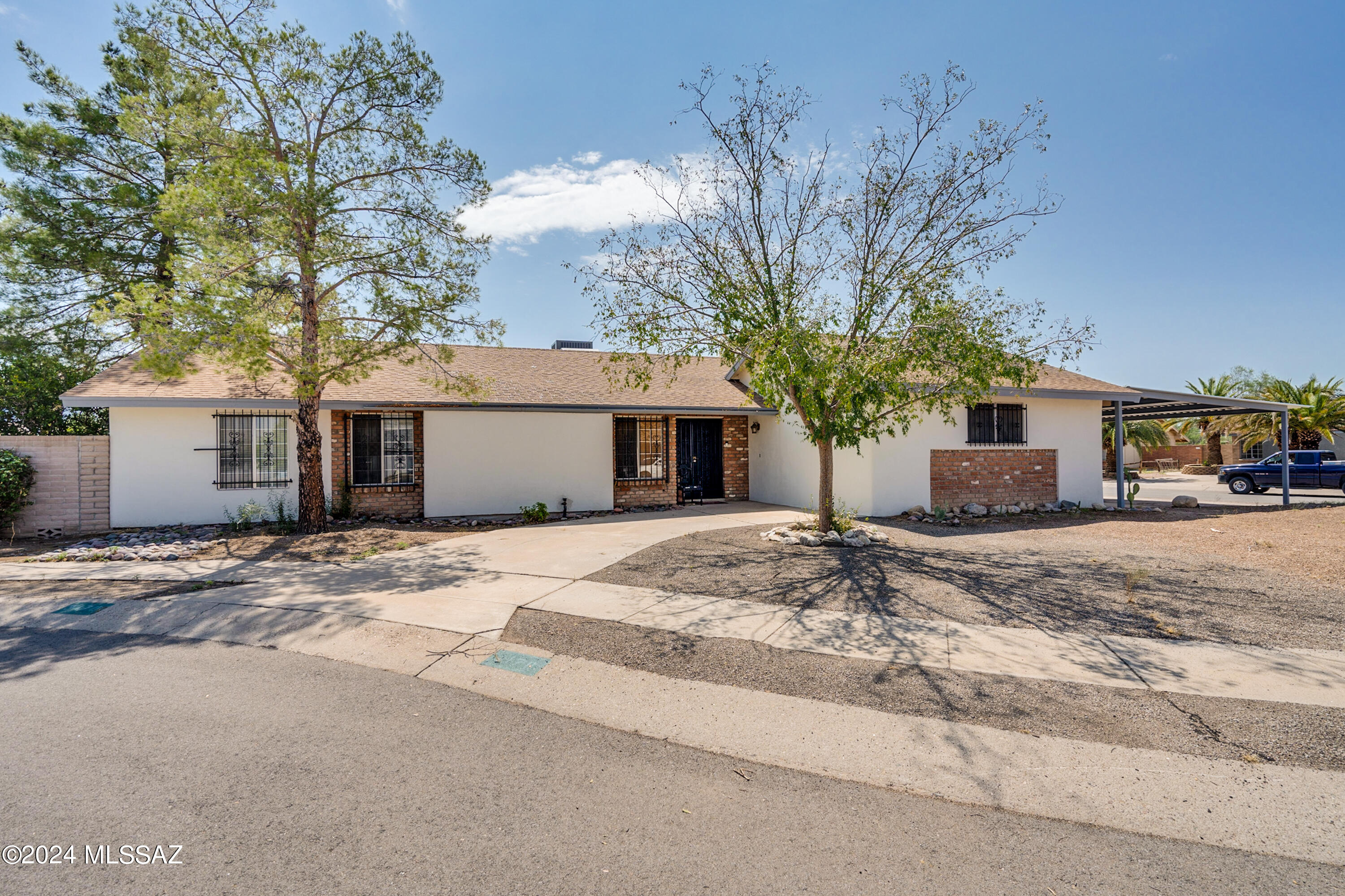 Photo 1 of 41 of 3170 W Bayleaf Drive house