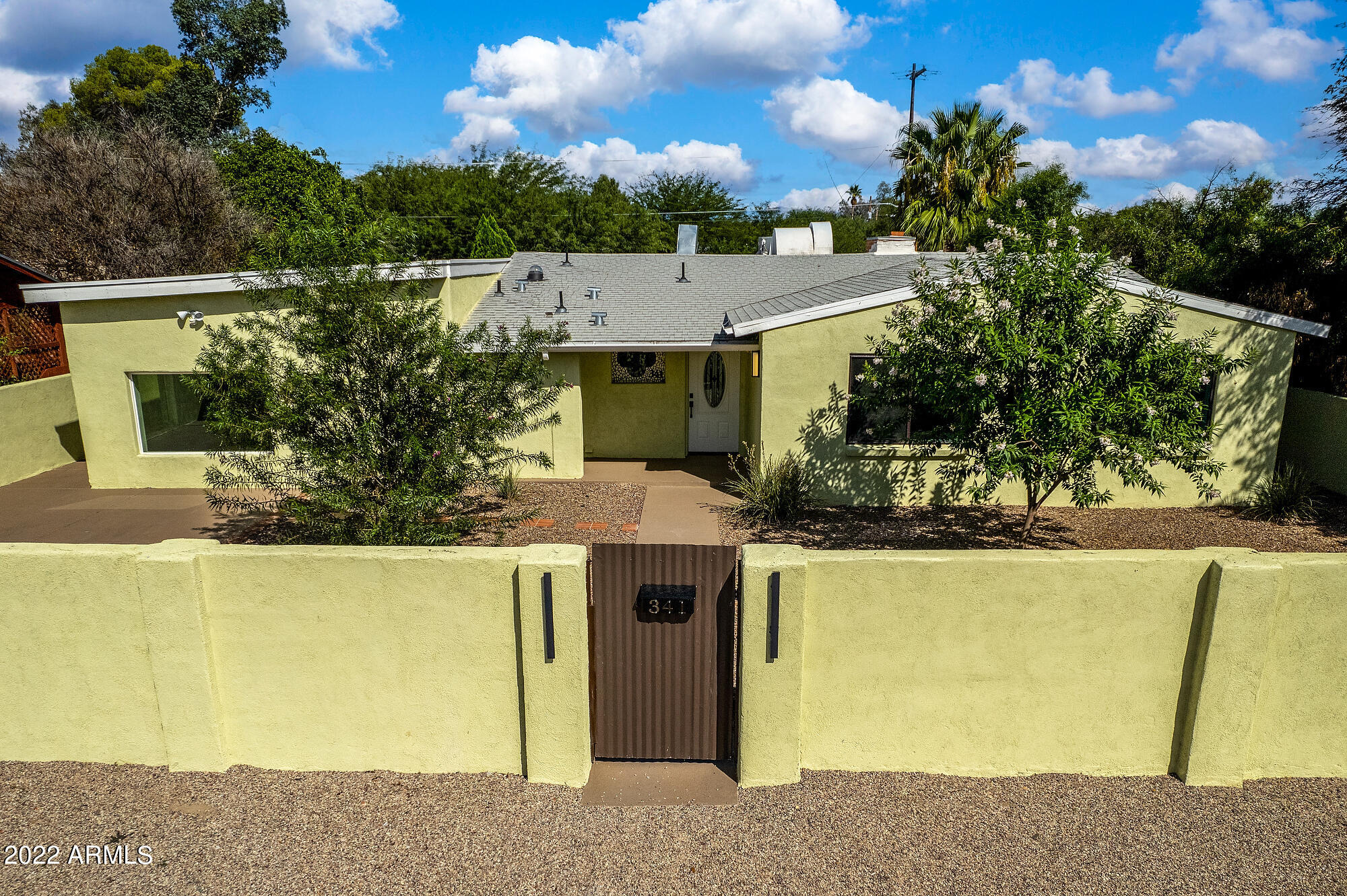 Photo 3 of 61 of 341 S TUCSON Boulevard house