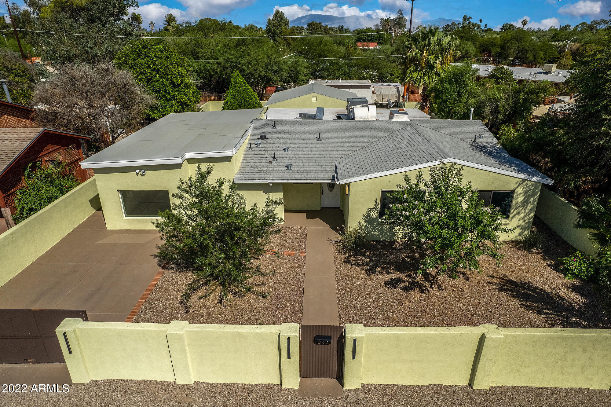 Photo 6 of 61 of 341 S TUCSON Boulevard house