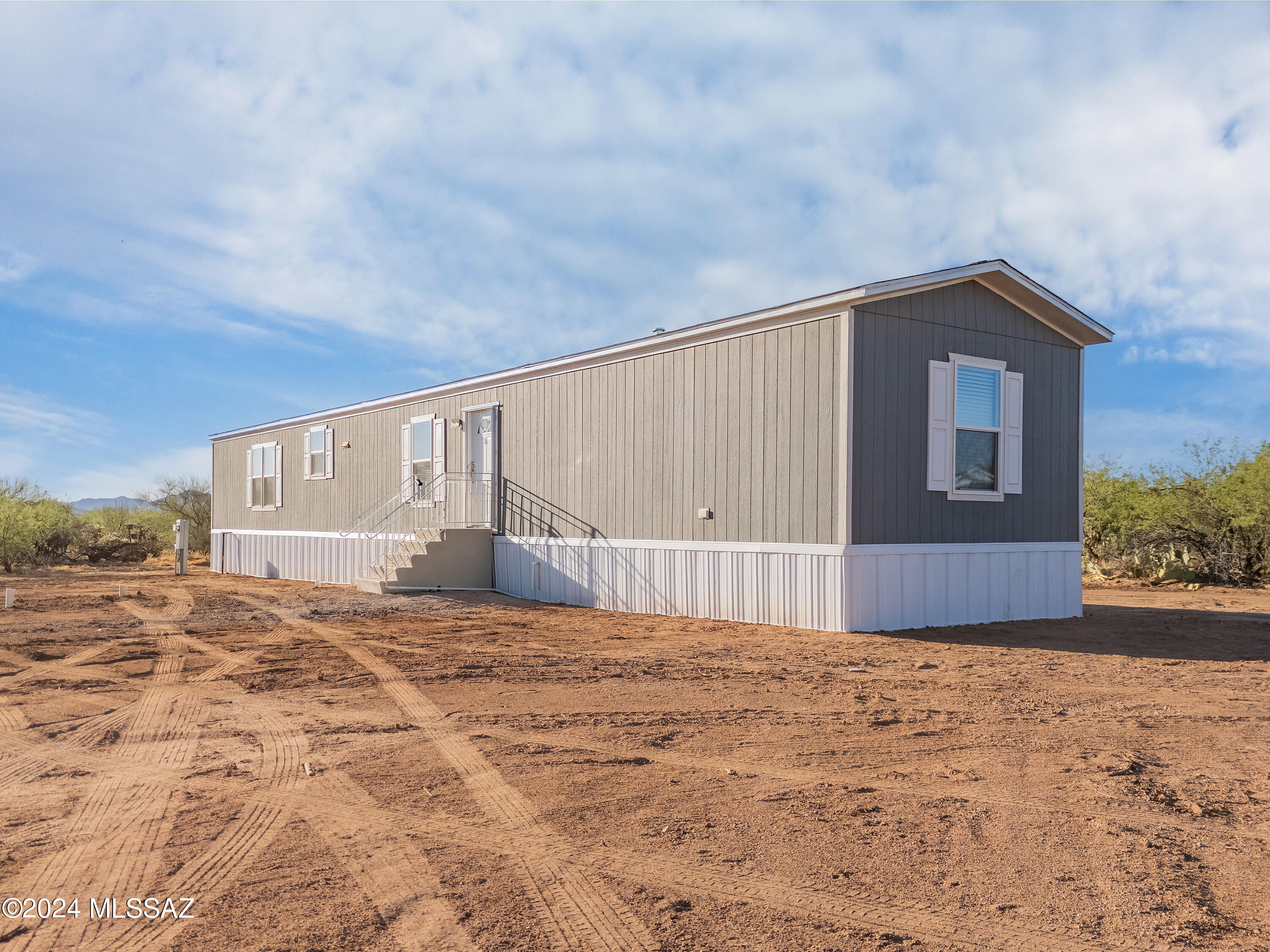 Photo 5 of 27 of 8944 S Comanche Road mobile home