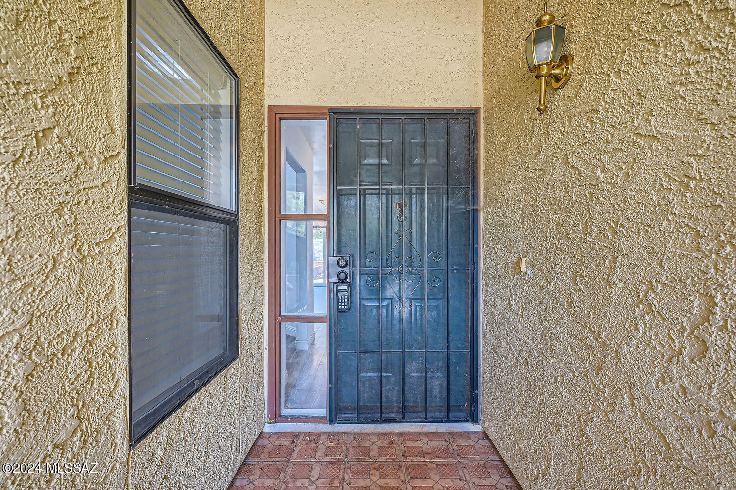 Photo 19 of 28 of 370 S Pemberton Avenue house