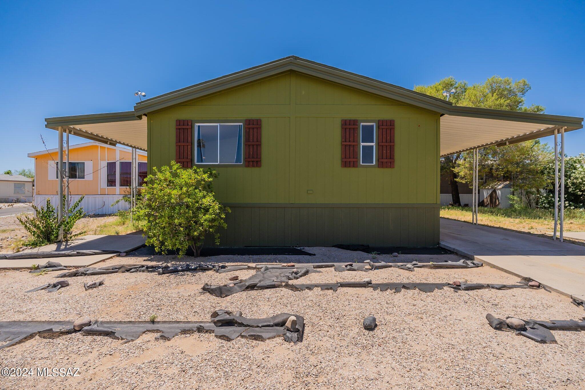 Photo 2 of 29 of 2424 S Cottonwood Lane 147 mobile home