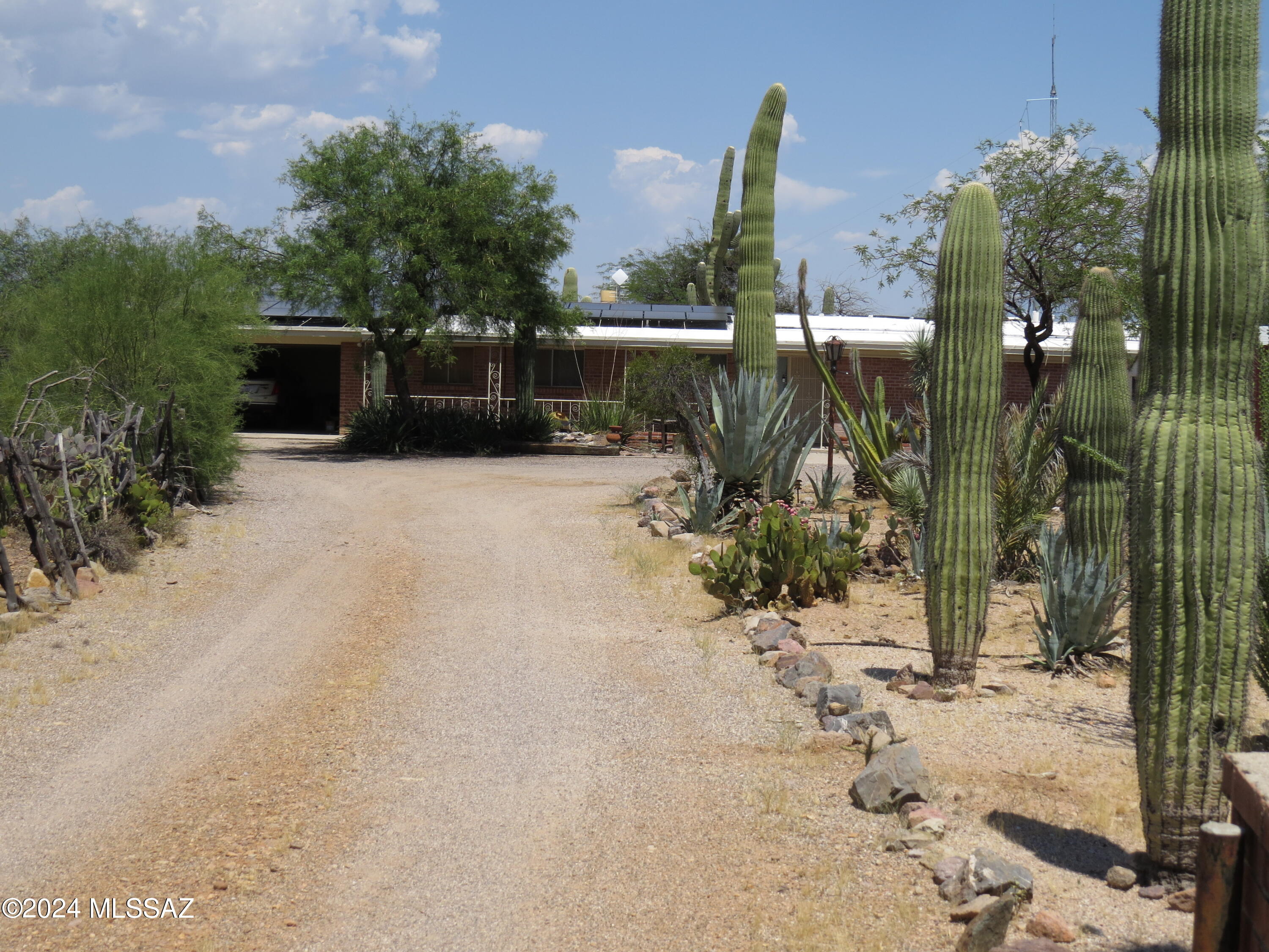 Photo 3 of 20 of 2460 N Grannen Road house