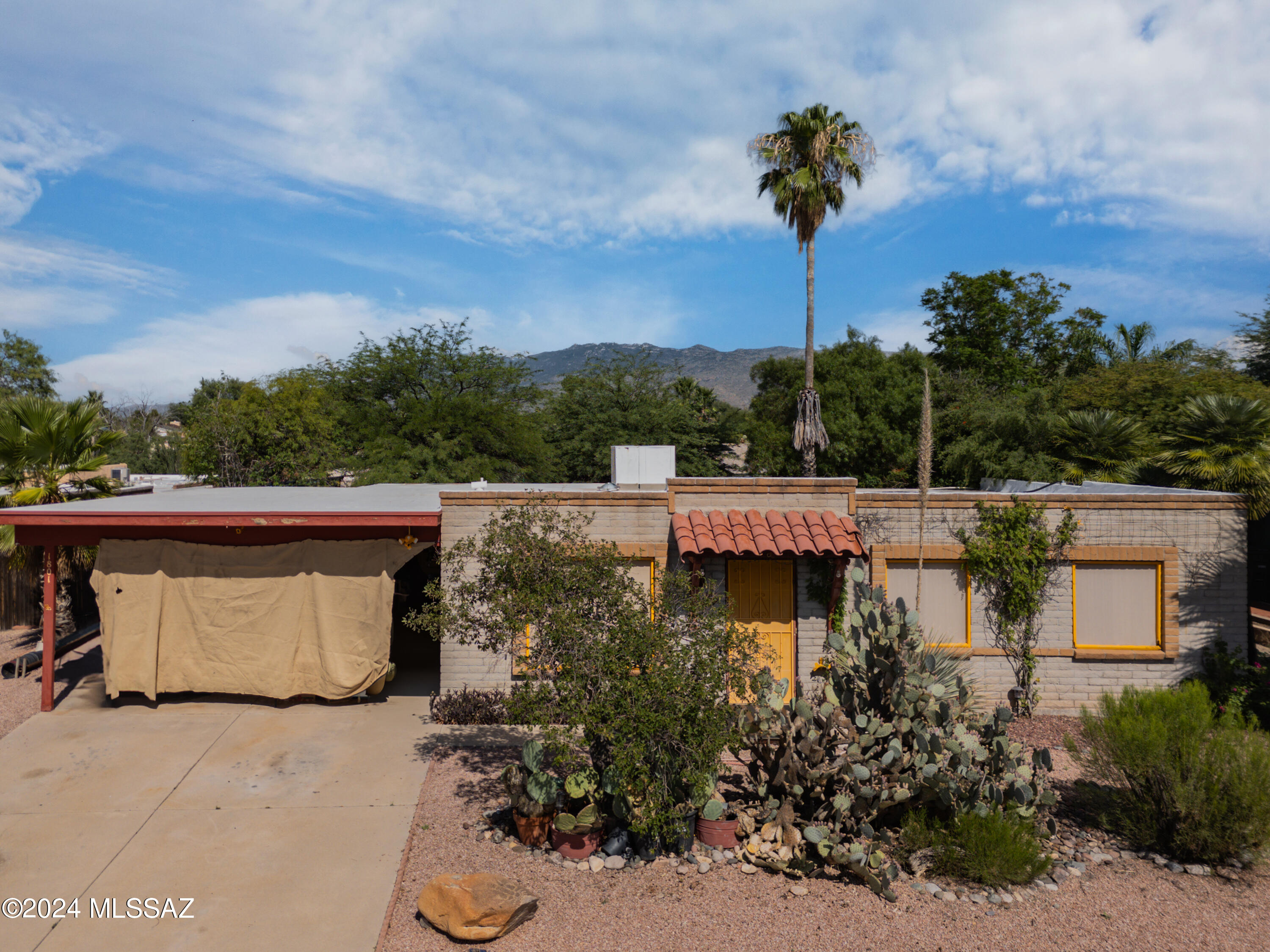 Photo 1 of 23 of 1801 S Kevin Drive house