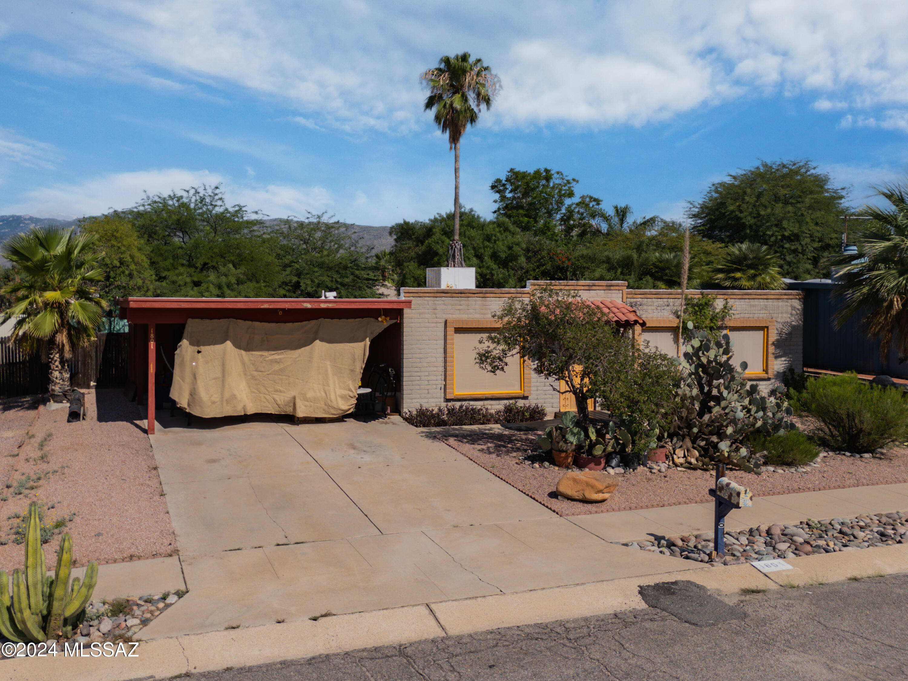 Photo 3 of 23 of 1801 S Kevin Drive house