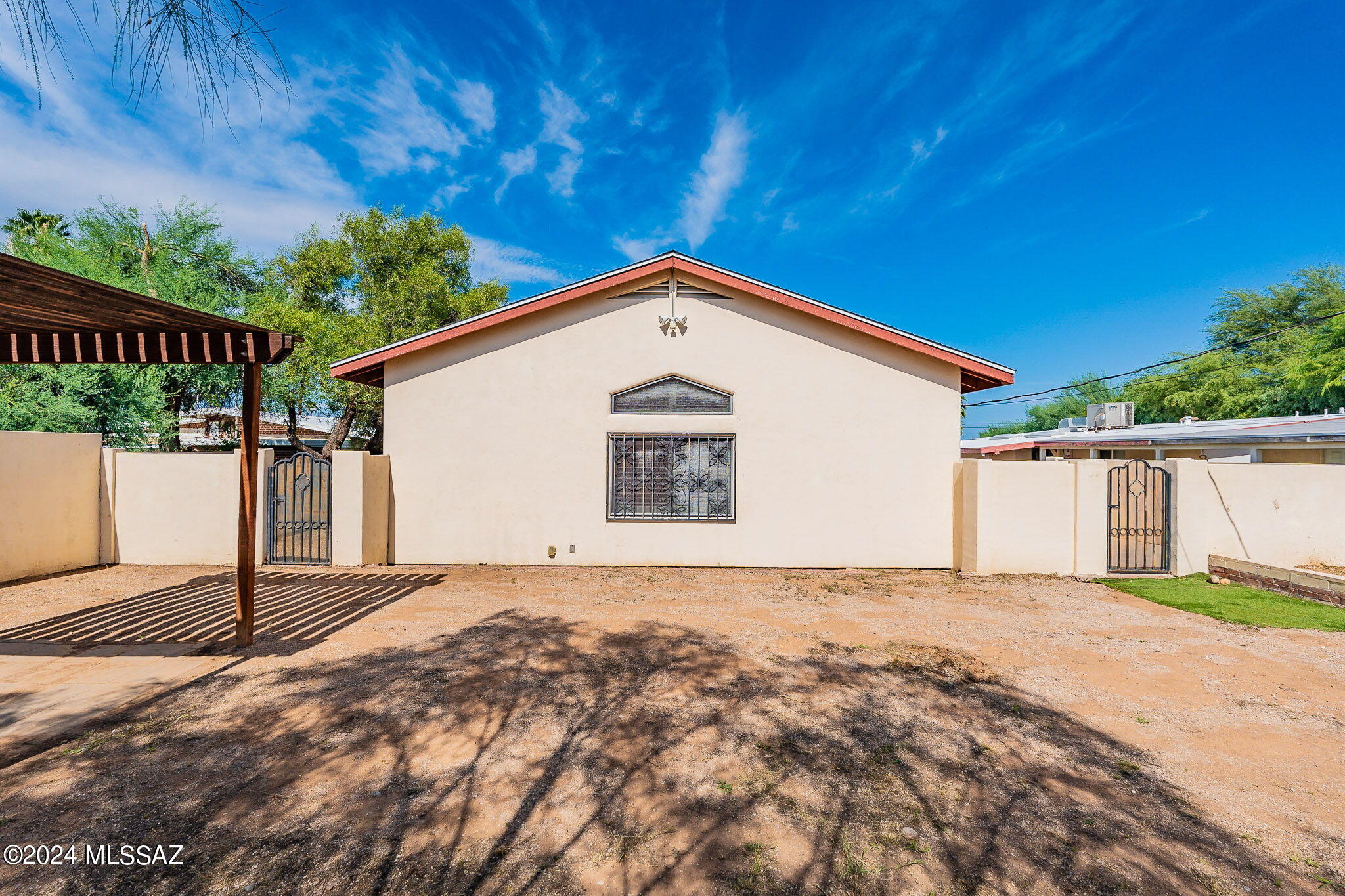 Photo 35 of 47 of 616 N Palo Verde Boulevard house