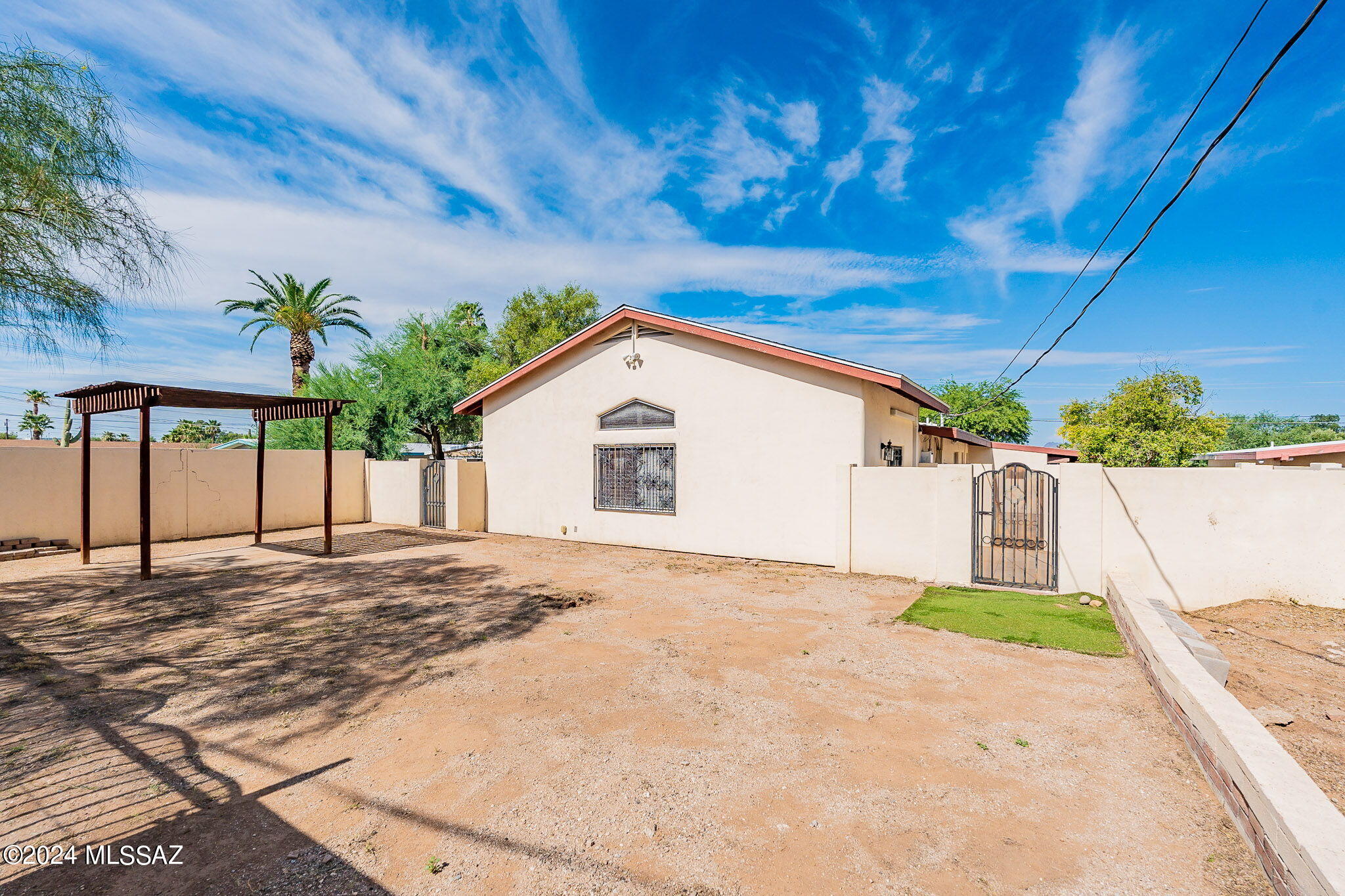 Photo 37 of 47 of 616 N Palo Verde Boulevard house