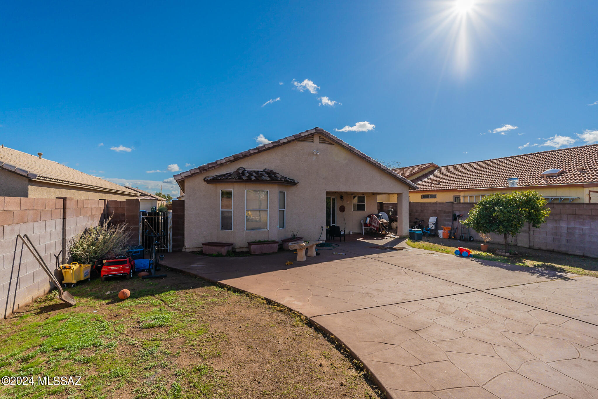 Photo 36 of 36 of 1551 N Placita Colonia De Oro house