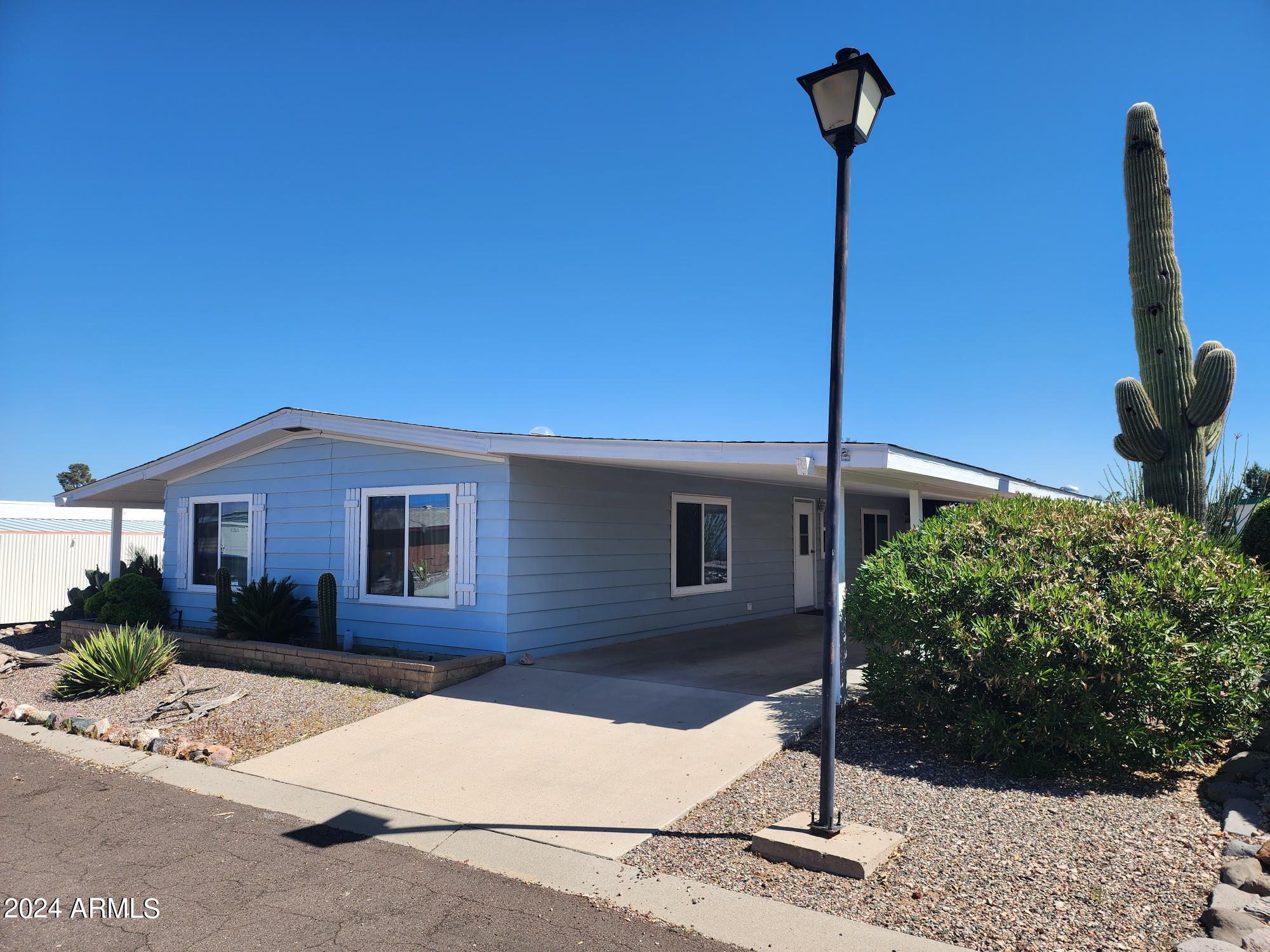 Photo 15 of 19 of 2501 W Wickenburg Way 18 mobile home