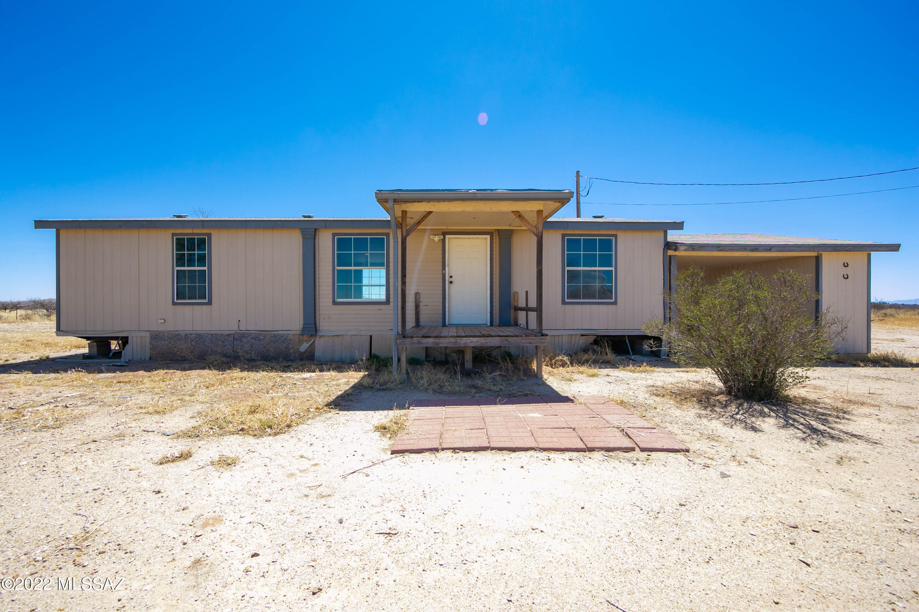 Photo 1 of 21 of 889 W Old Stewart Road mobile home