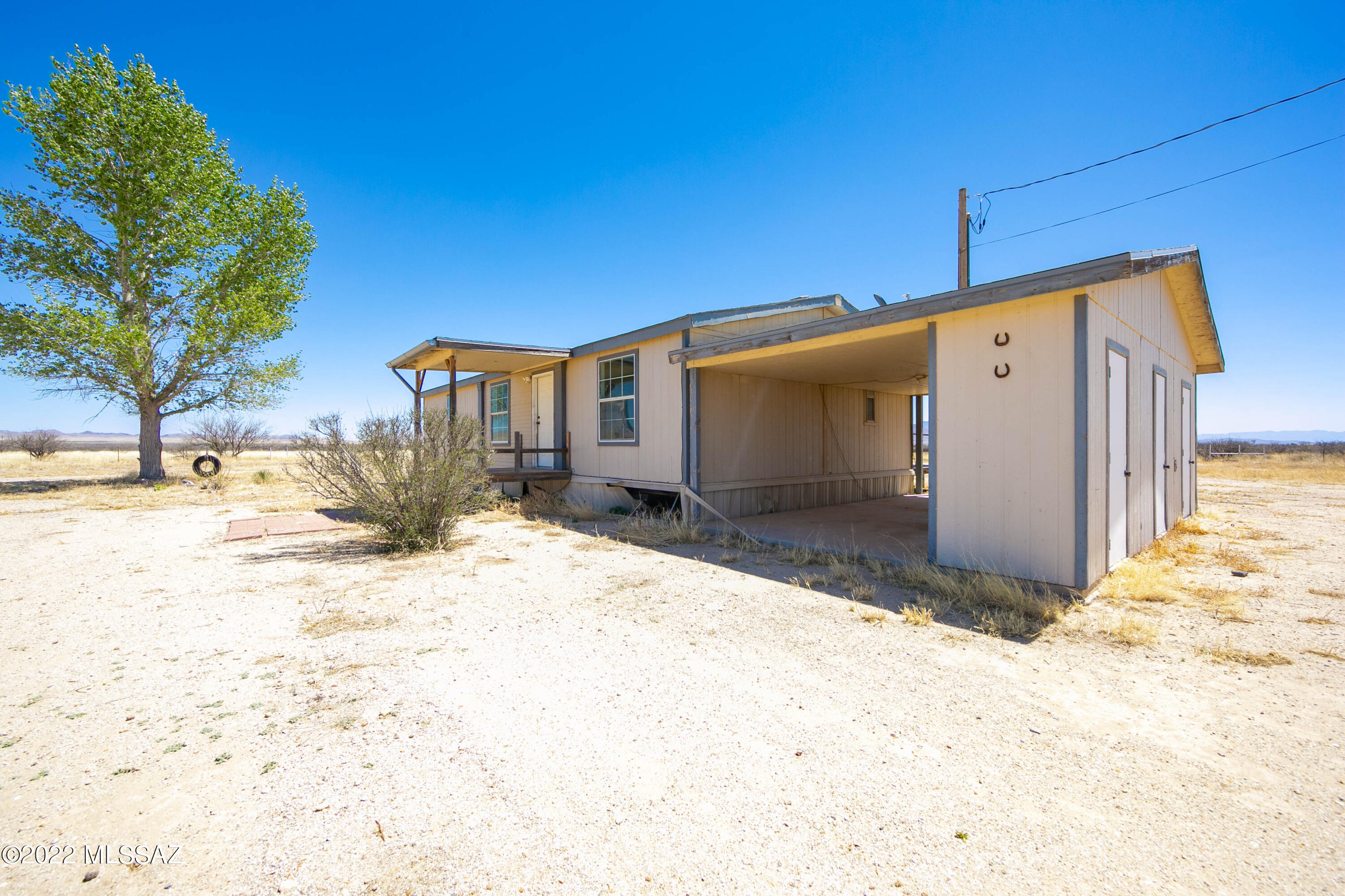 Photo 16 of 21 of 889 W Old Stewart Road mobile home