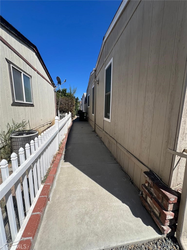 Photo 5 of 29 of 1919 W Coronet Avenue 190 mobile home