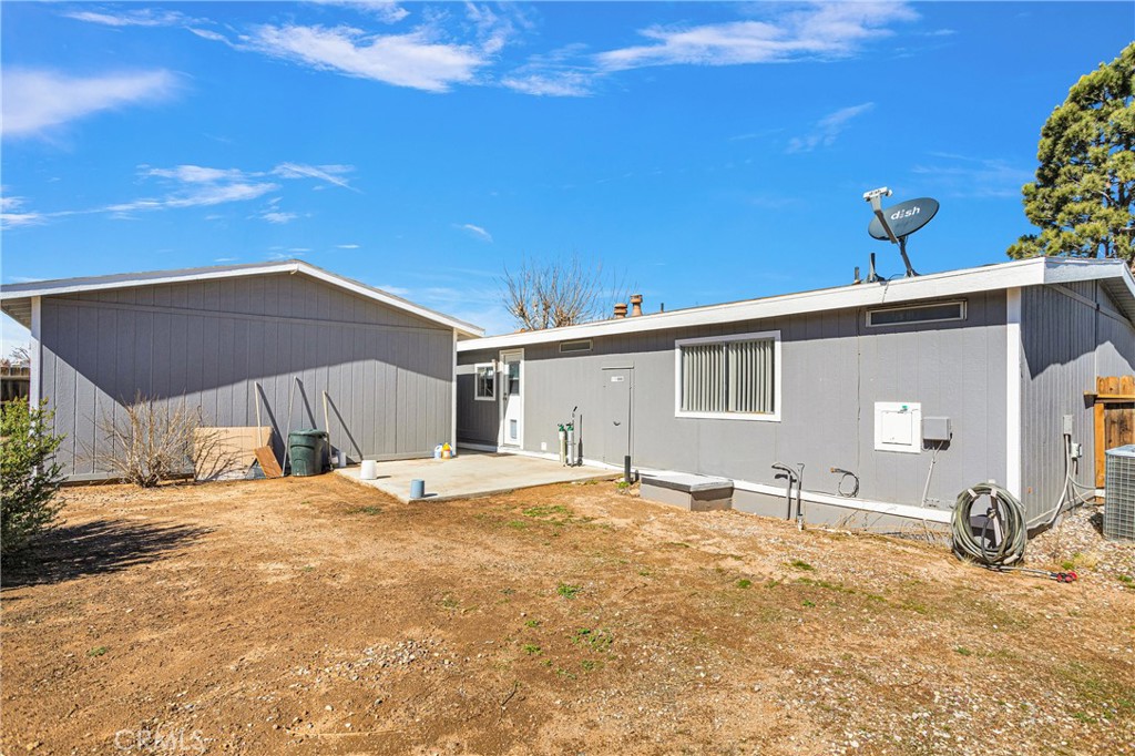 Photo 28 of 37 of 21621 Sandia 68 mobile home