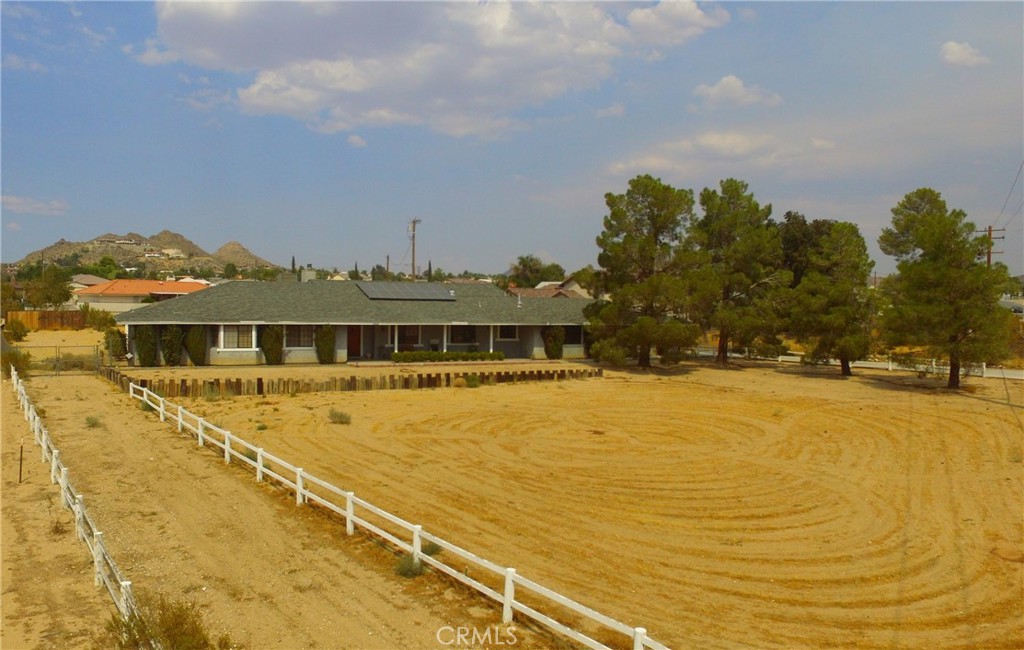 Photo 6 of 19 of 18828 Corwin Road house