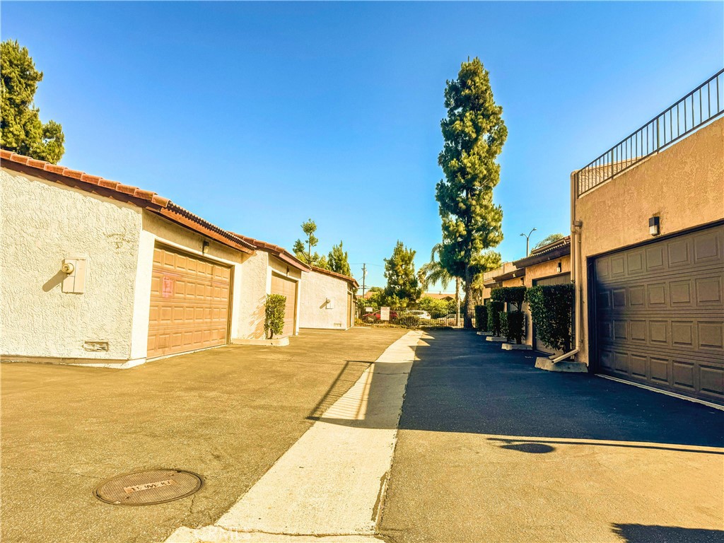 Photo 12 of 45 of 13706 Ramona Parkway townhome