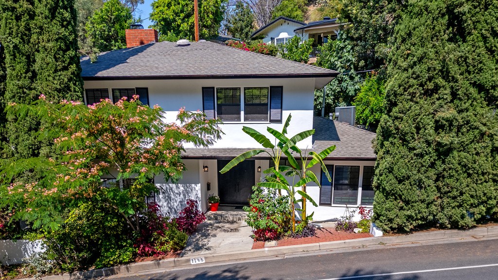 Photo 1 of 32 of 1145 E Tujunga Avenue house