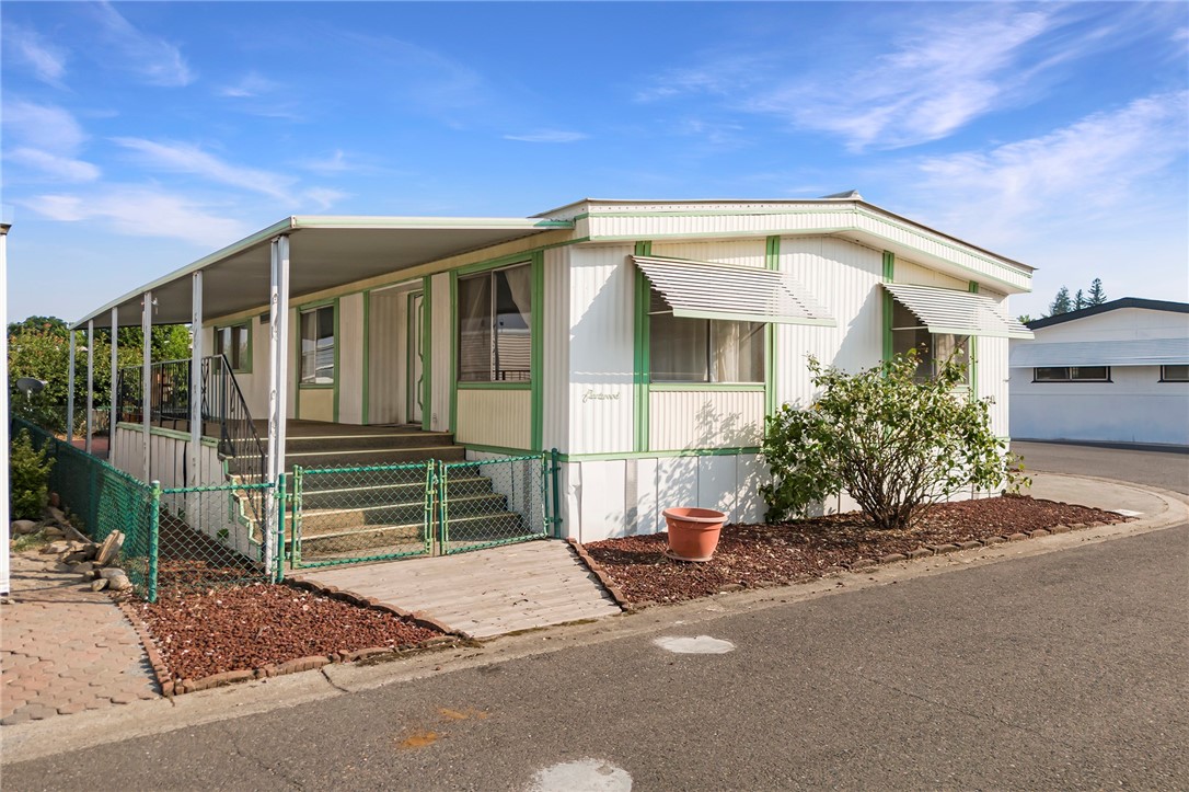 Photo 29 of 43 of 701 E Lassen Avenue 29 mobile home