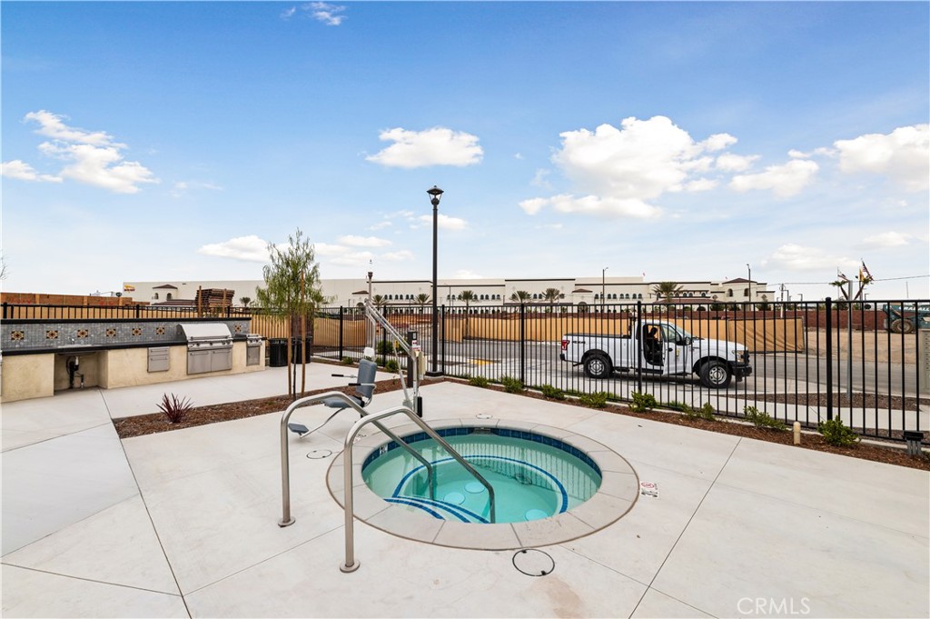 Photo 3 of 4 of 7338 Cordelia Lane townhome