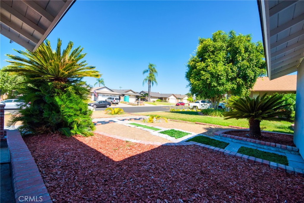 Photo 4 of 51 of 12639 Verdugo Avenue house